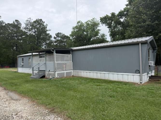 1166 County Road 3663 Property Photo 4