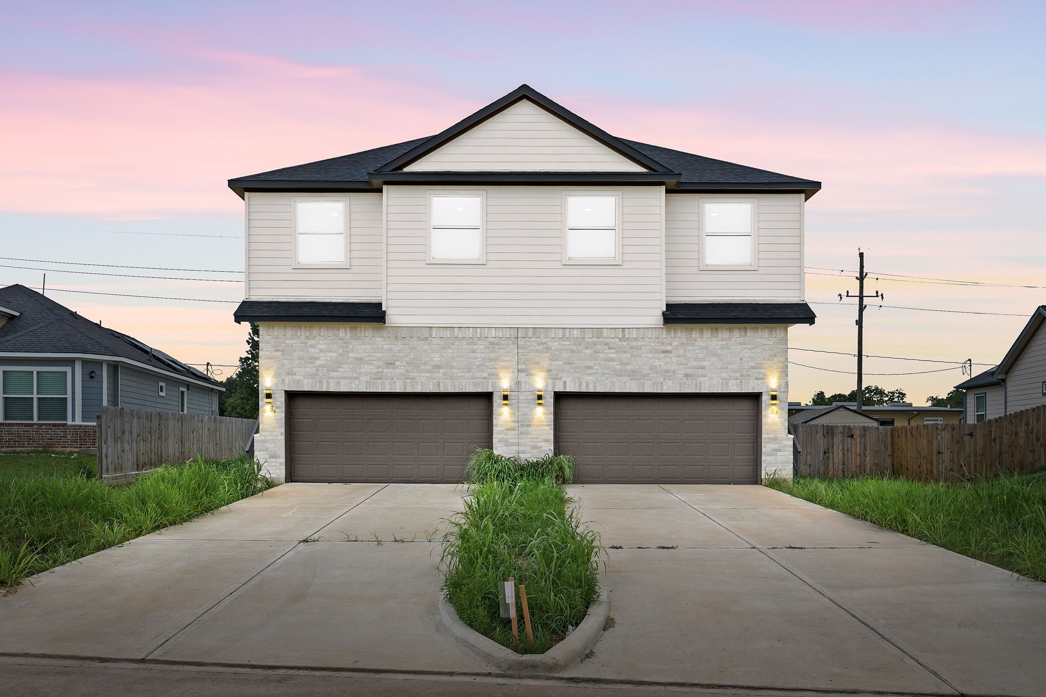 8 Donna Court B Property Photo 1