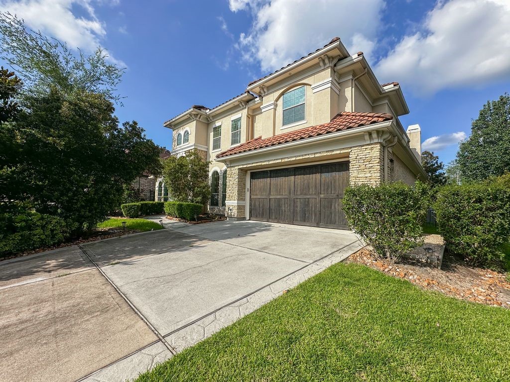 14 Spincaster Dr Property Photo 4