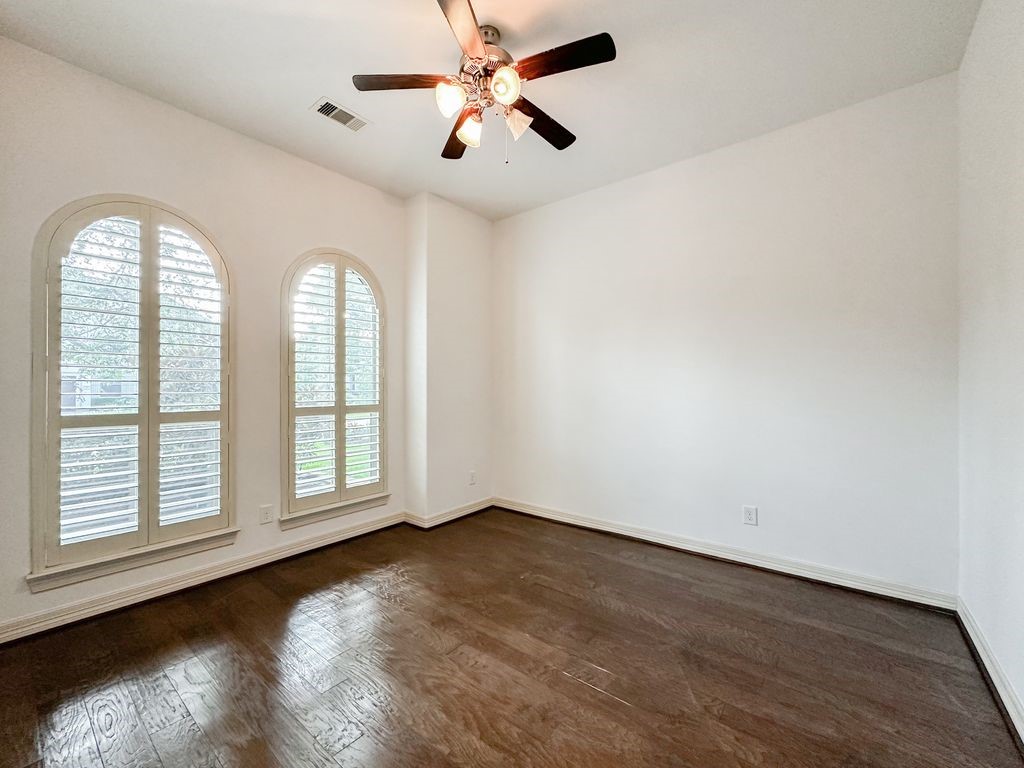 14 Spincaster Dr Property Photo 9