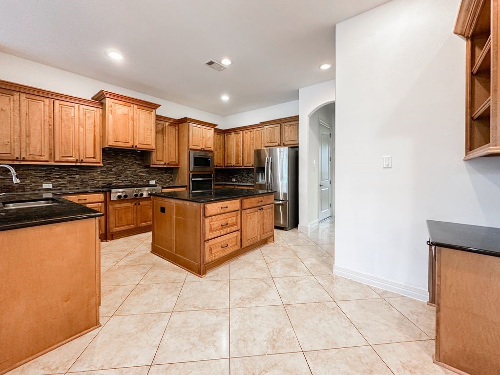 14 Spincaster Dr Property Photo 15