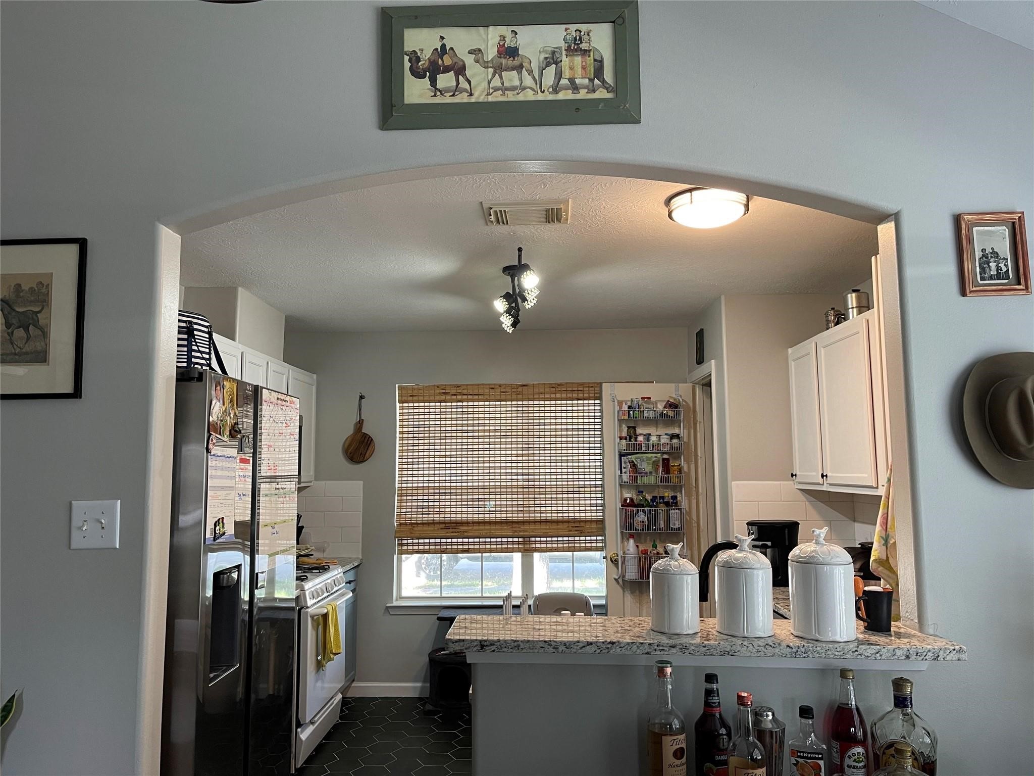 6602 Beeston Hill Drive Property Photo 6