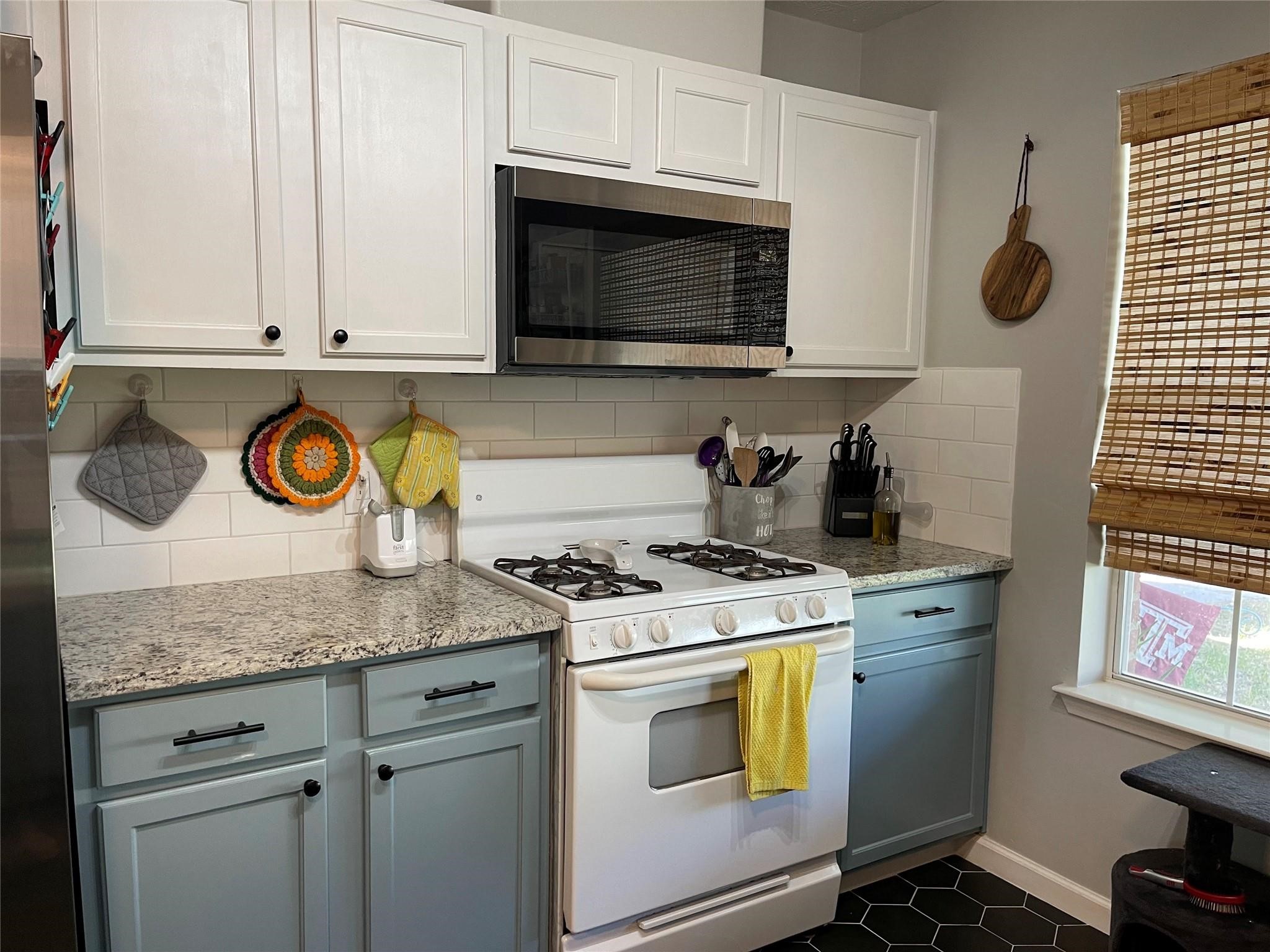 6602 Beeston Hill Drive Property Photo 7