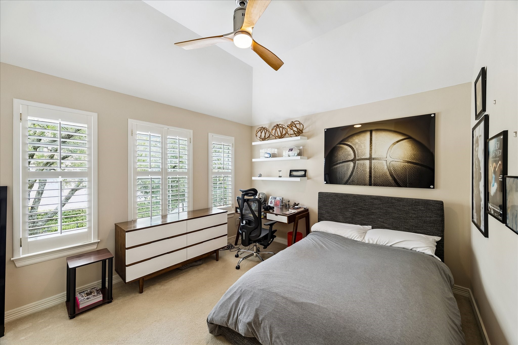 2514 Mcclendon Street Property Photo 40