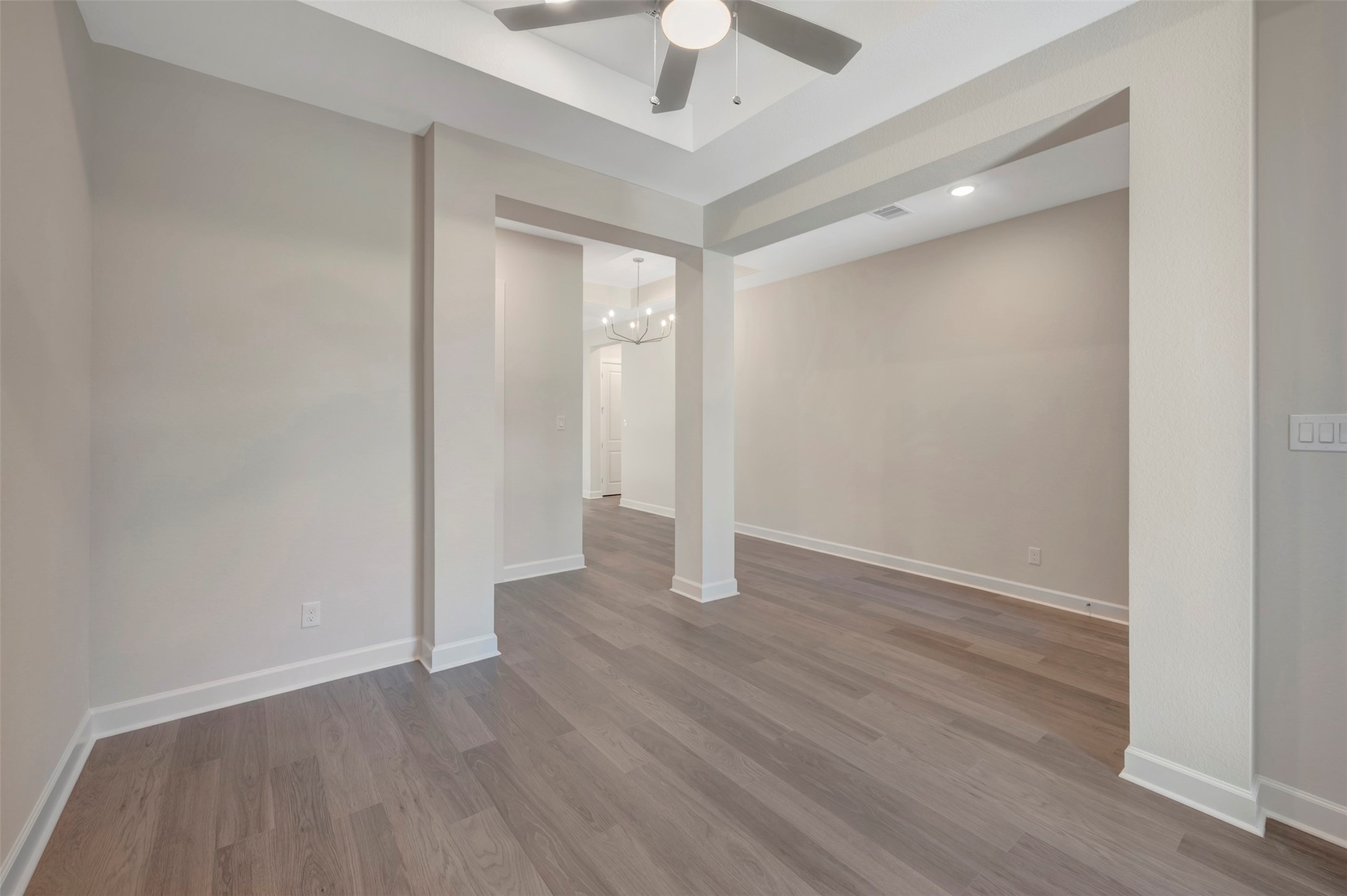 1728 Howler Way Property Photo 8