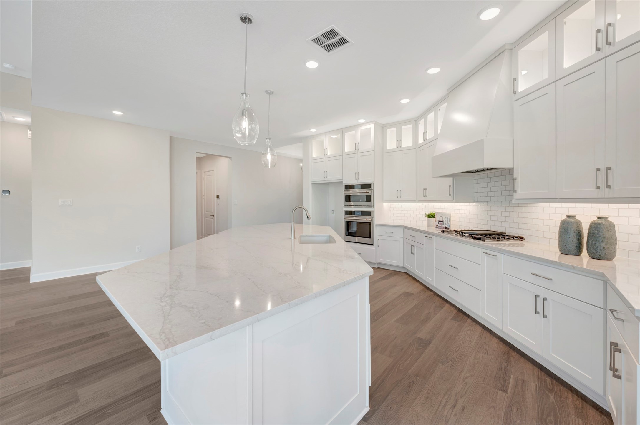 1728 Howler Way Property Photo 19