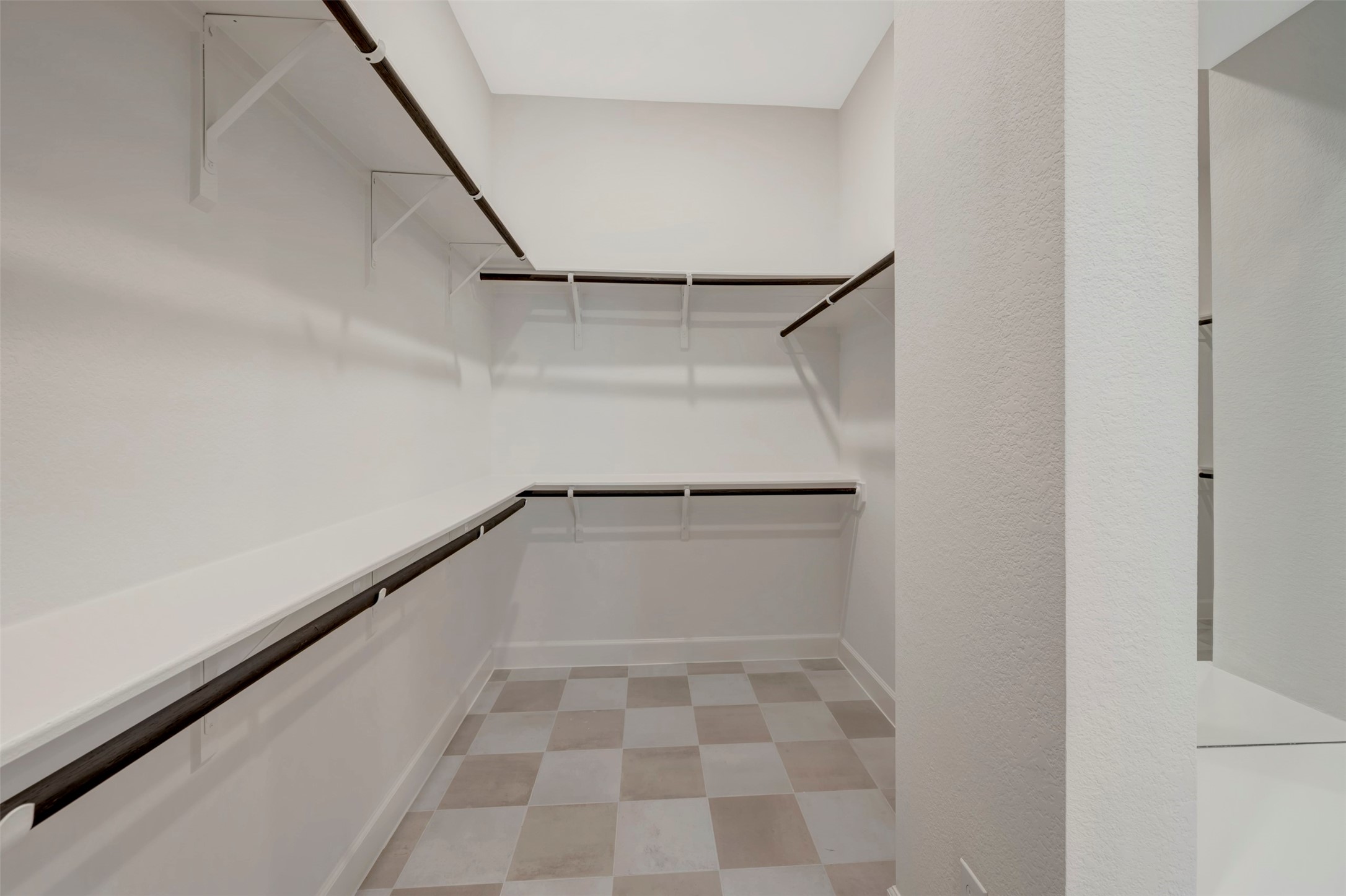 1728 Howler Way Property Photo 32