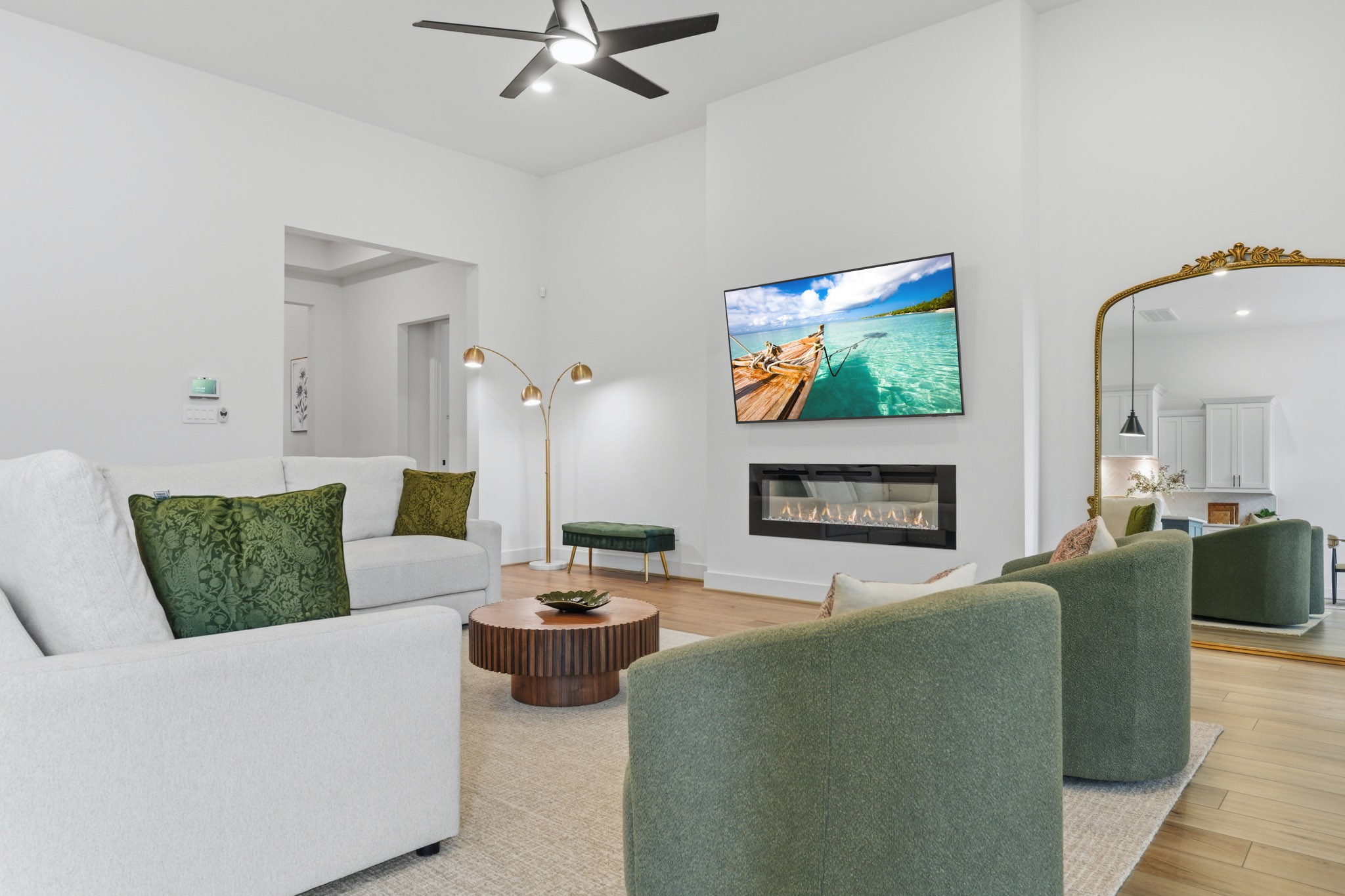 32014 Crested Knoll Court Property Photo 2