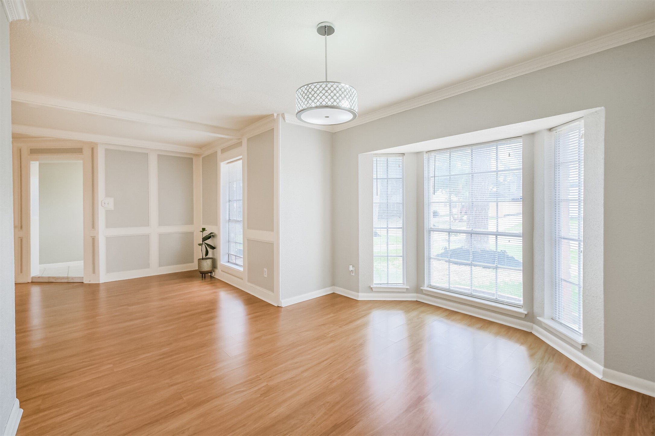 2326 Bright Meadows Drive Property Photo 9