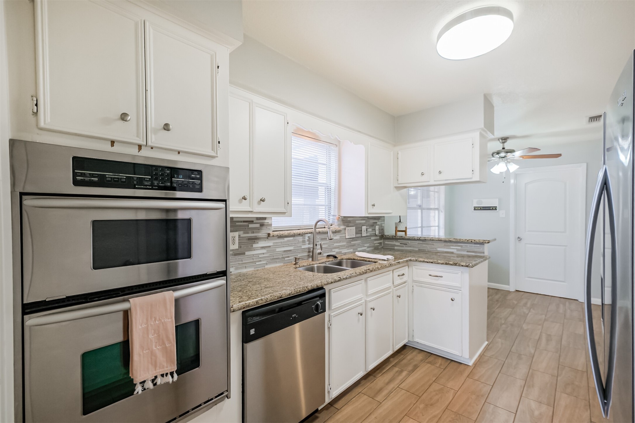 2326 Bright Meadows Drive Property Photo 10