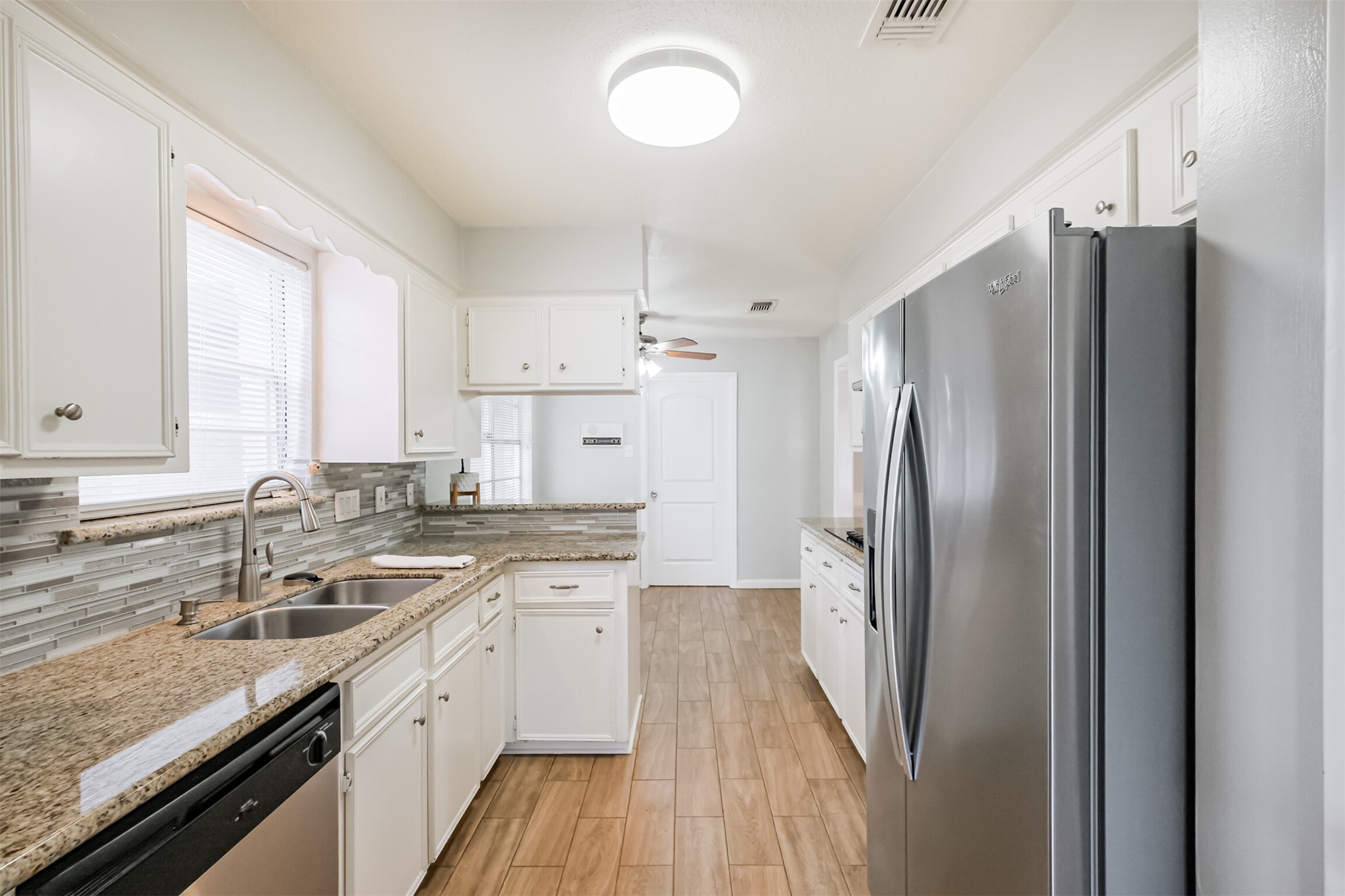 2326 Bright Meadows Drive Property Photo 11