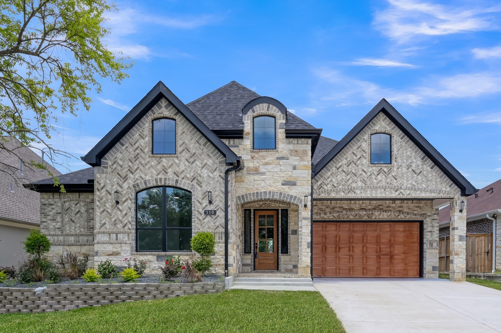 110 Bermuda Circle Property Photo 1