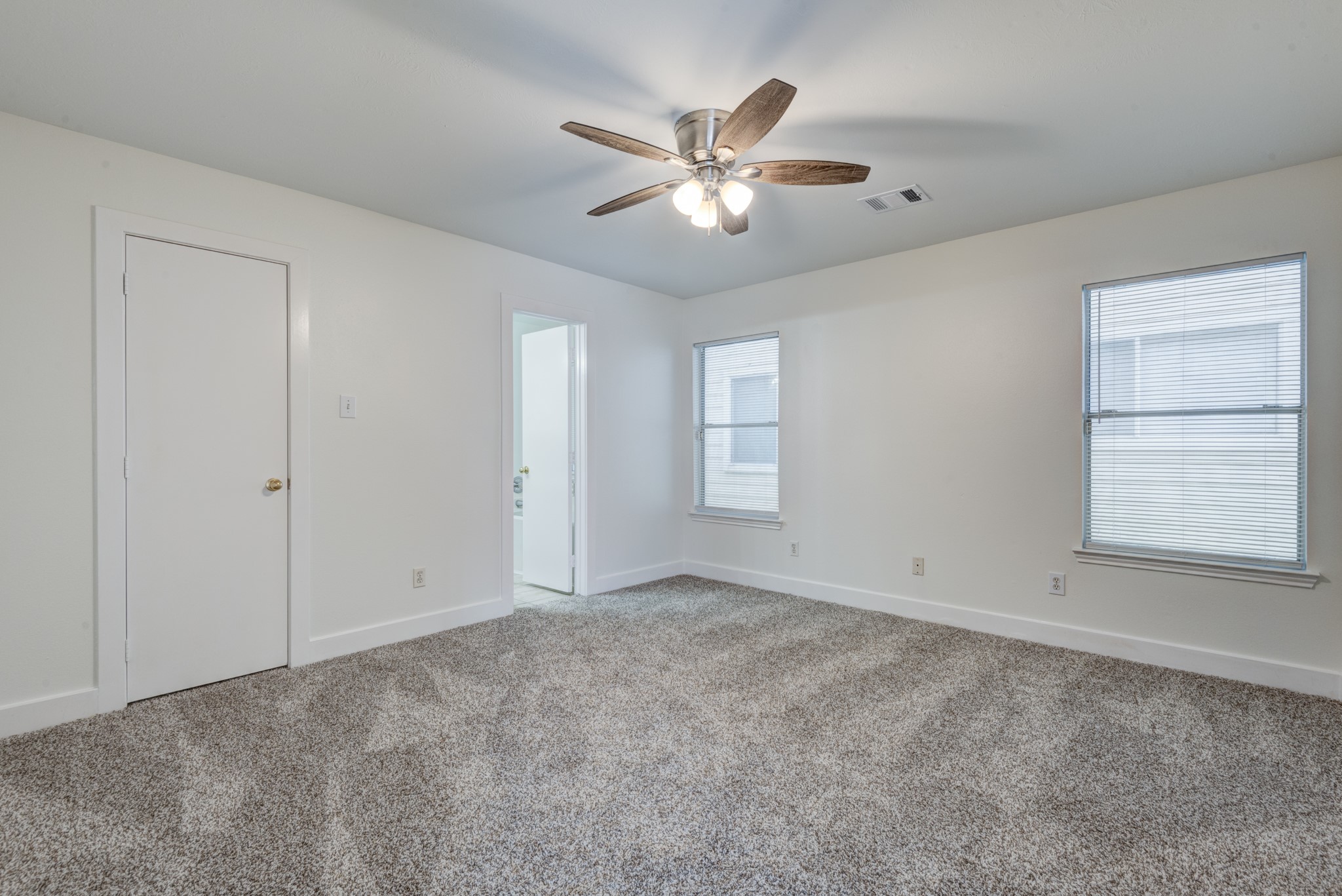 9622 Farrell Drive Property Photo 12