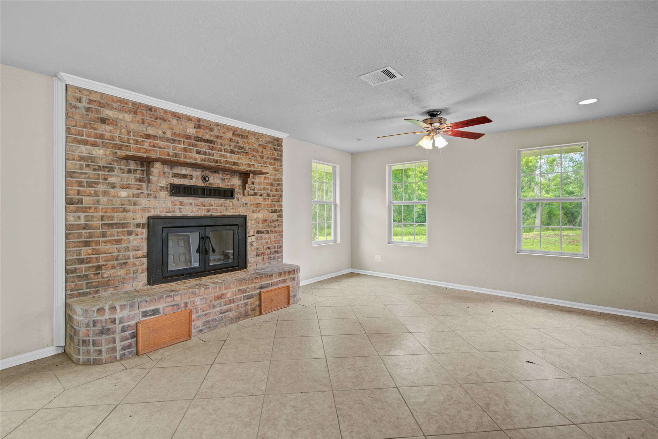 10300 County Road 321 Property Photo 8