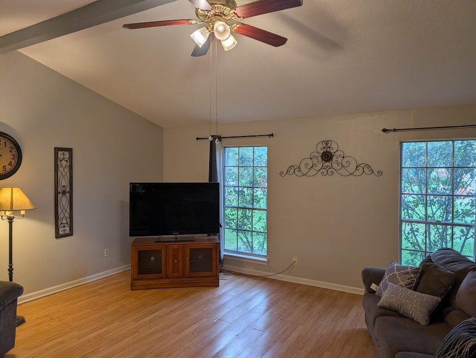 9830 Thistle Trail Drive Property Photo 4