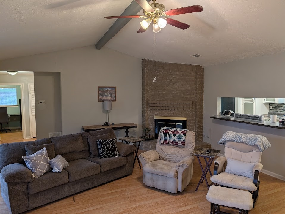 9830 Thistle Trail Drive Property Photo 6