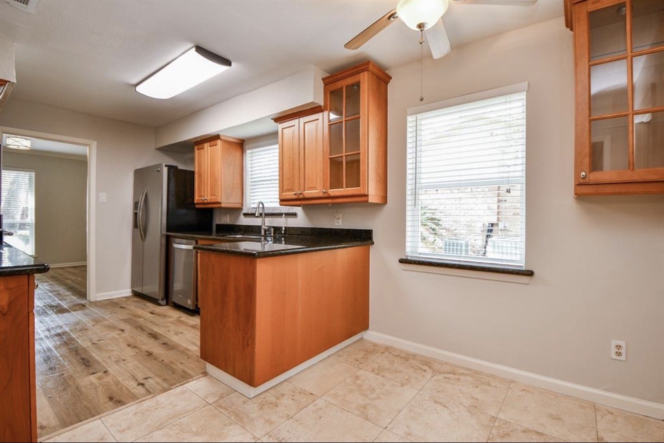 10706 Inwood Drive Property Photo 16