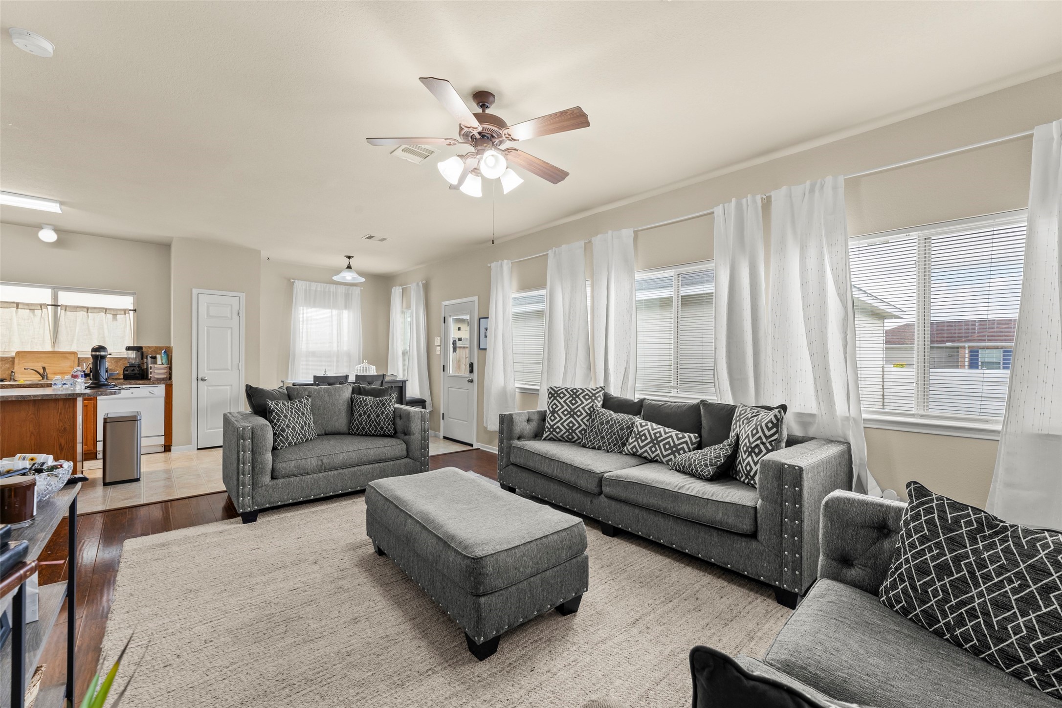 20527 Providence Point Drive Property Photo 10