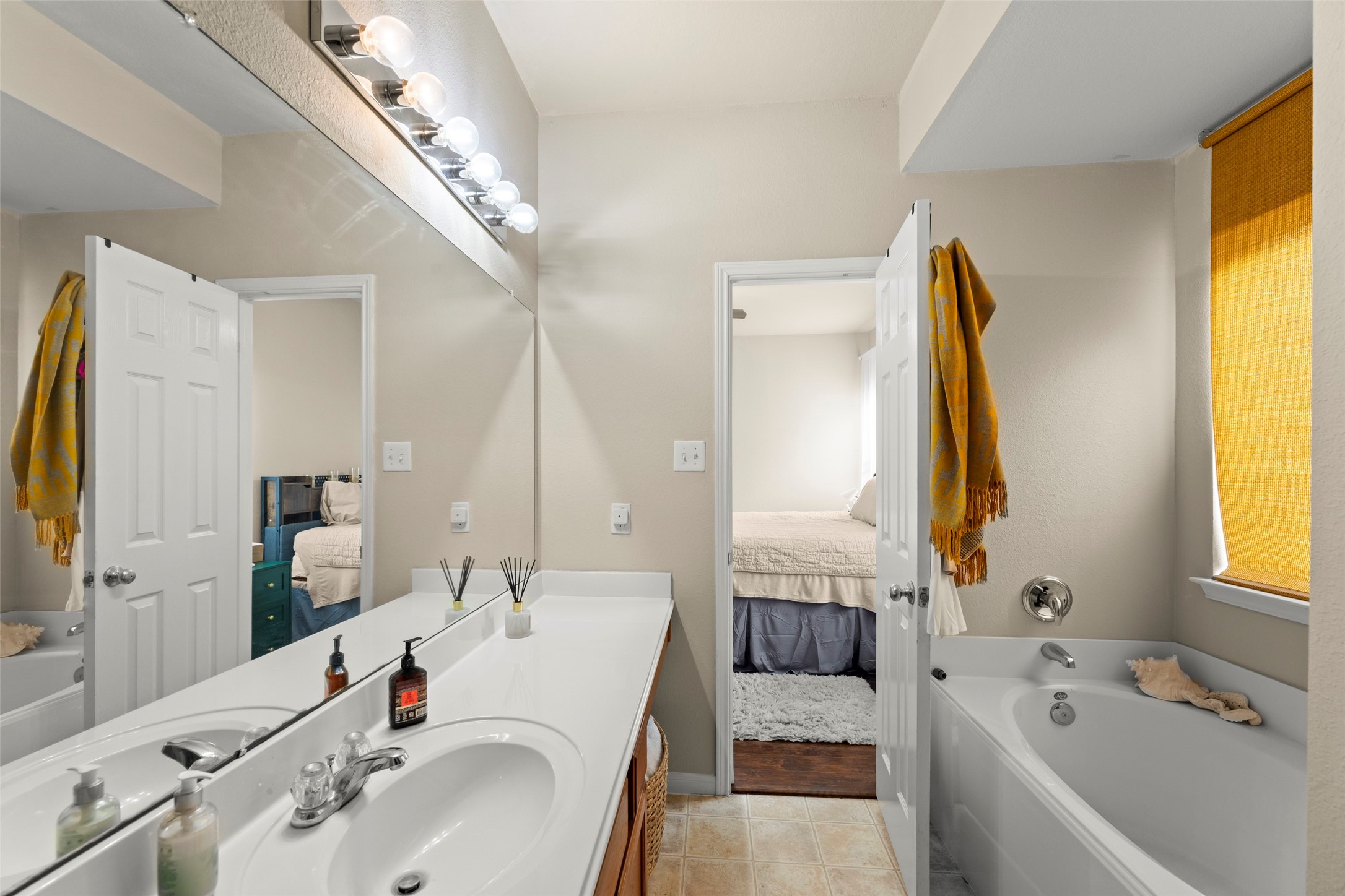 20527 Providence Point Drive Property Photo 12