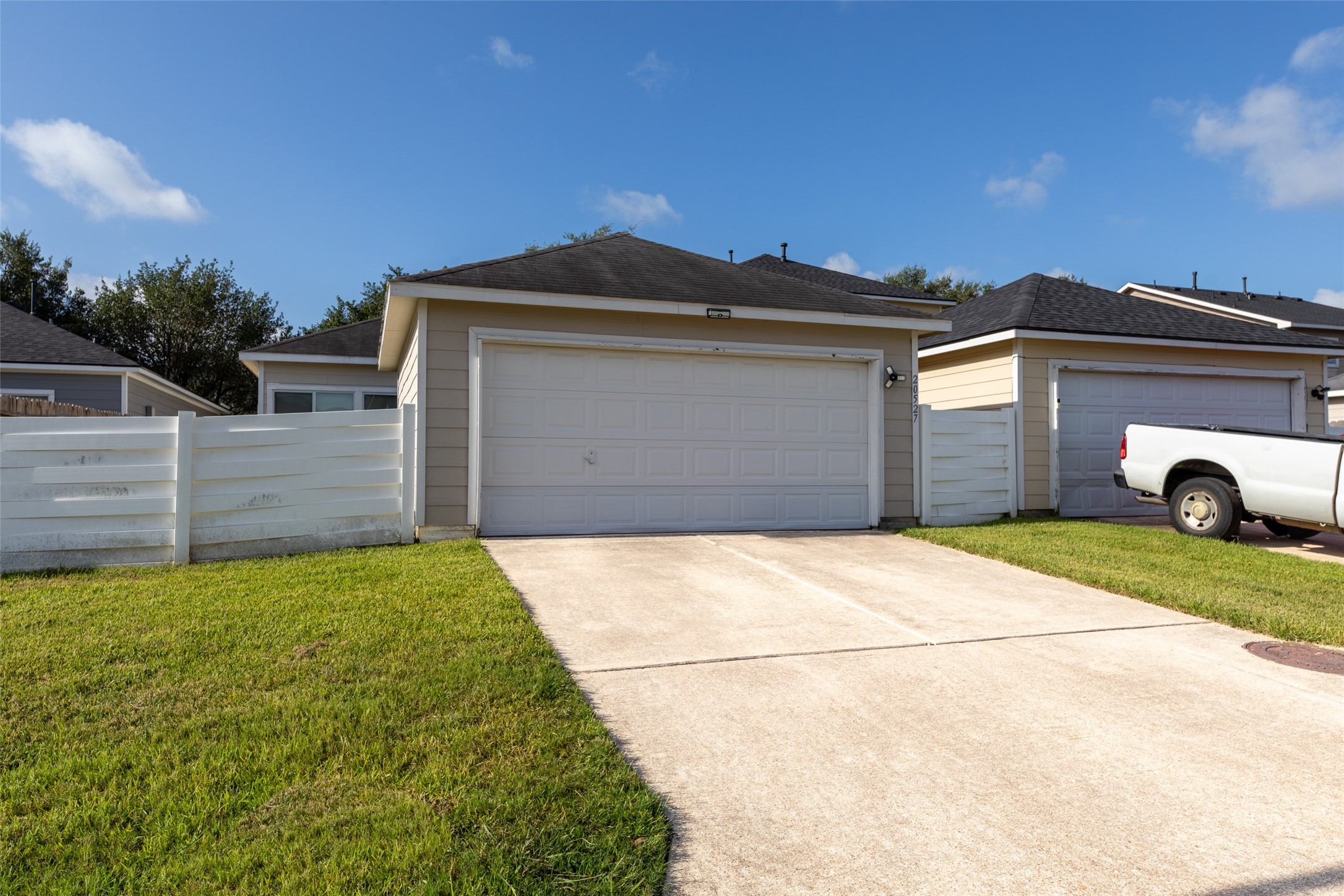 20527 Providence Point Drive Property Photo 14