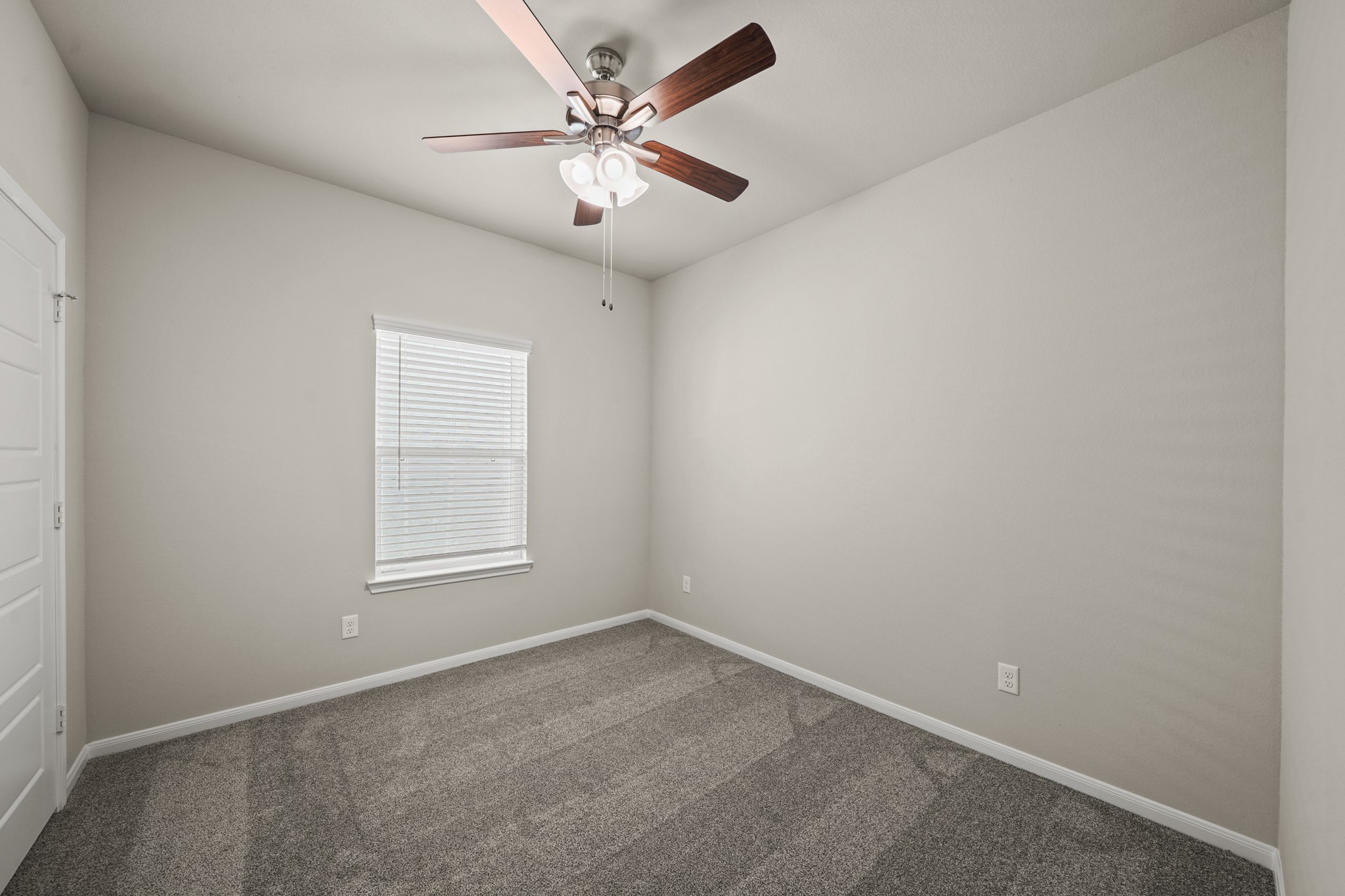 15013 Almeece Street Property Photo 8