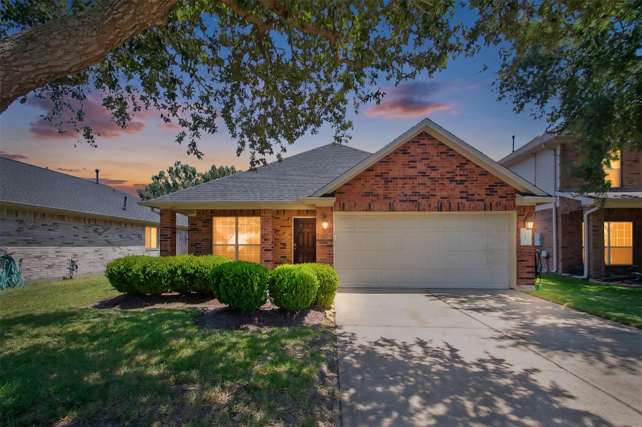 6853 Arbor Hollow Lane Property Photo 1