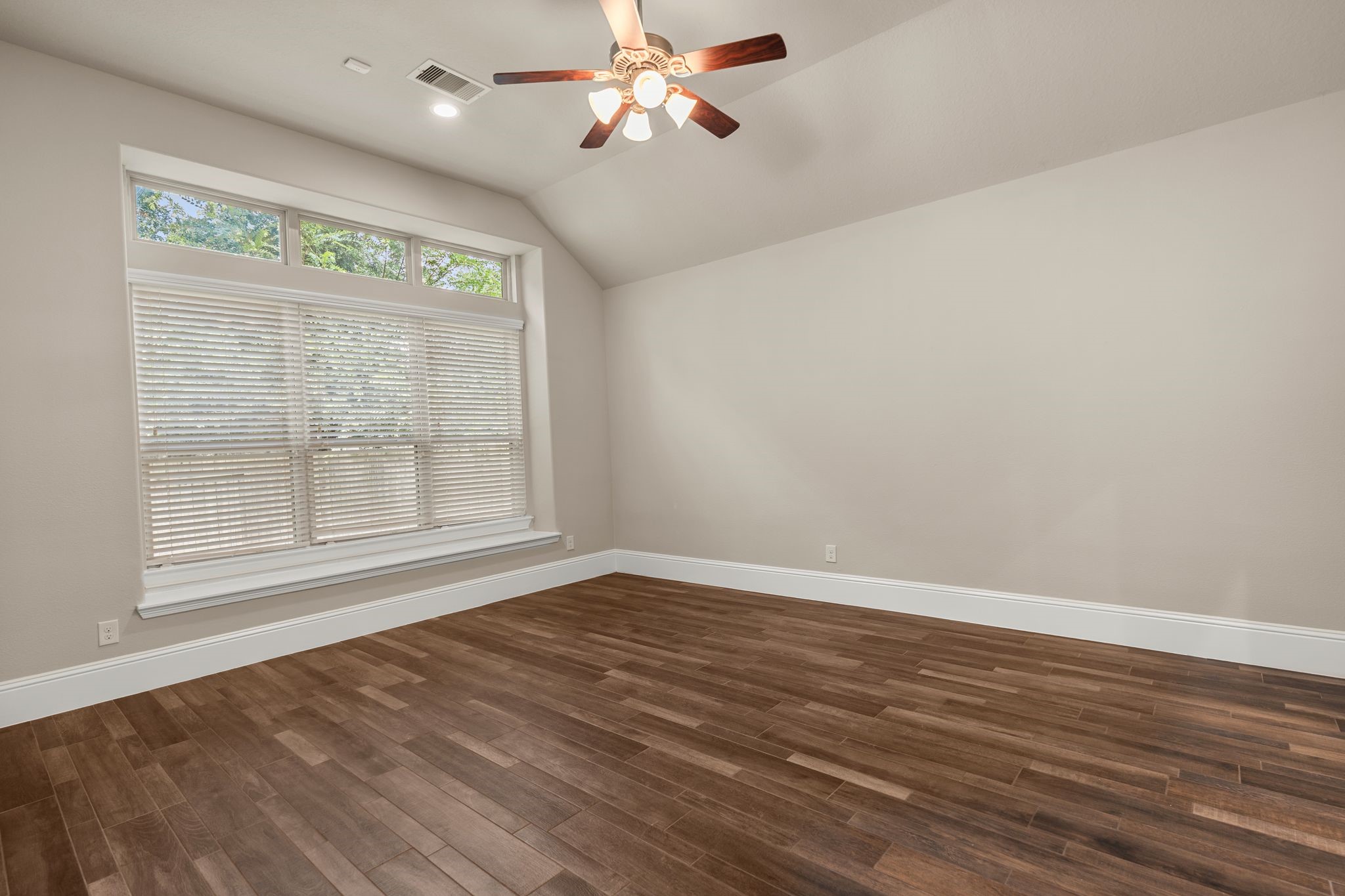 19 Cohasset Place Property Photo 24