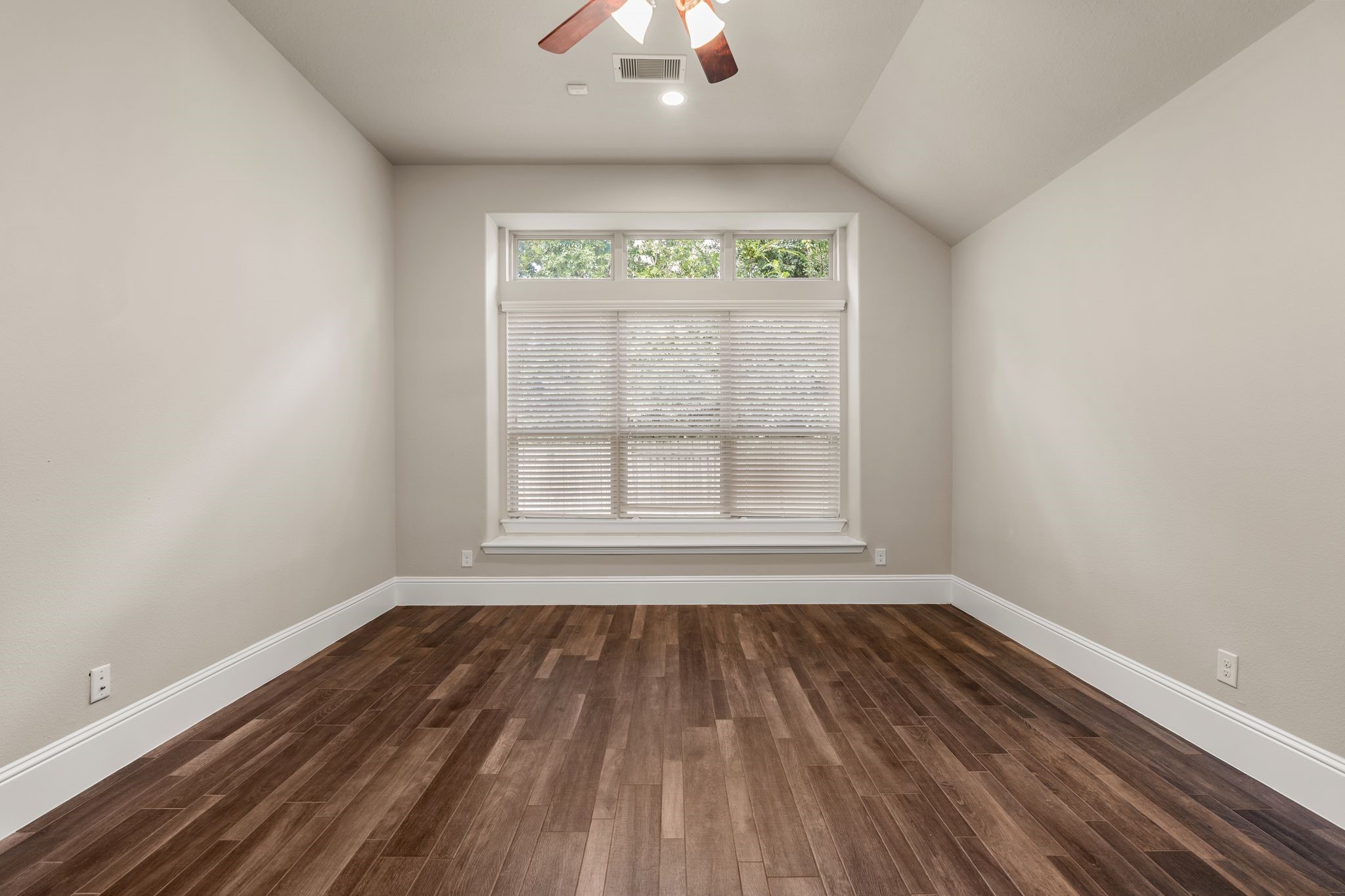 19 Cohasset Place Property Photo 25