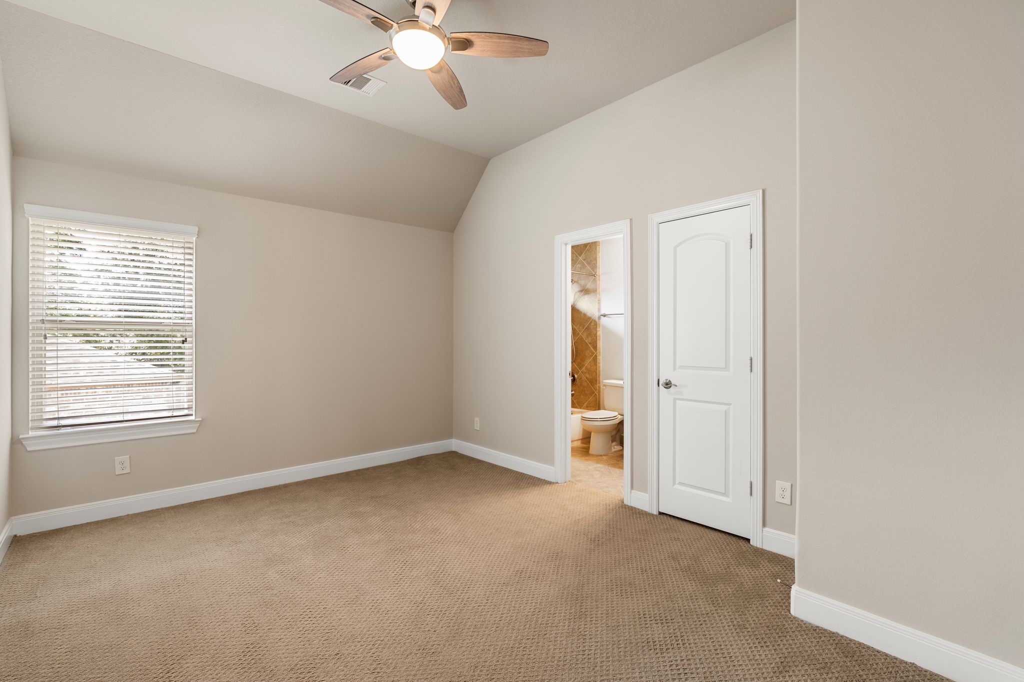 19 Cohasset Place Property Photo 31