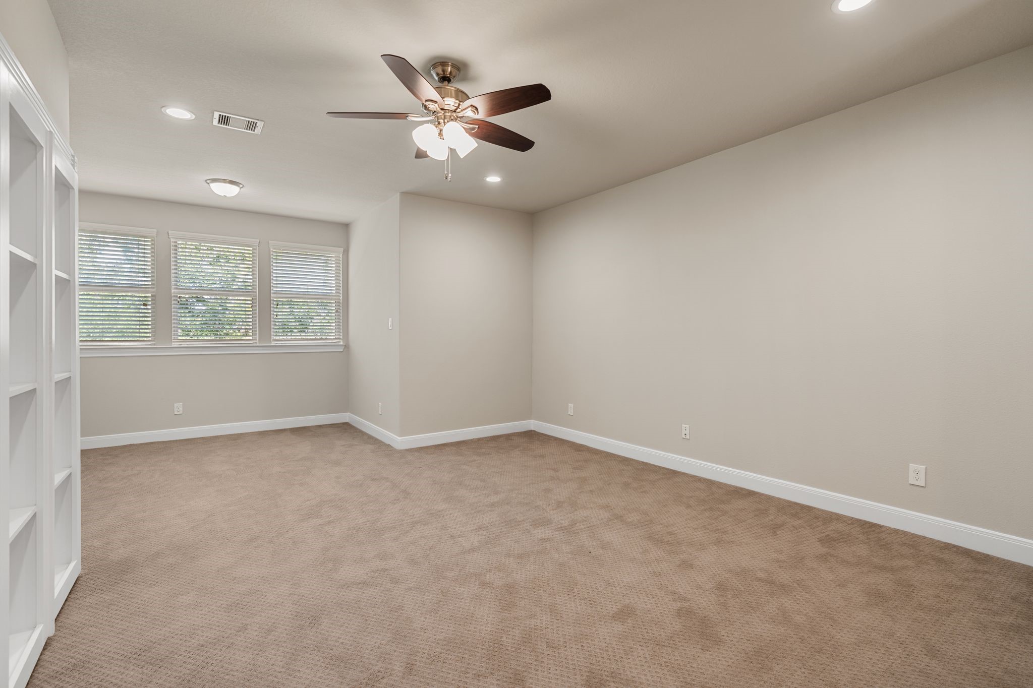 19 Cohasset Place Property Photo 38