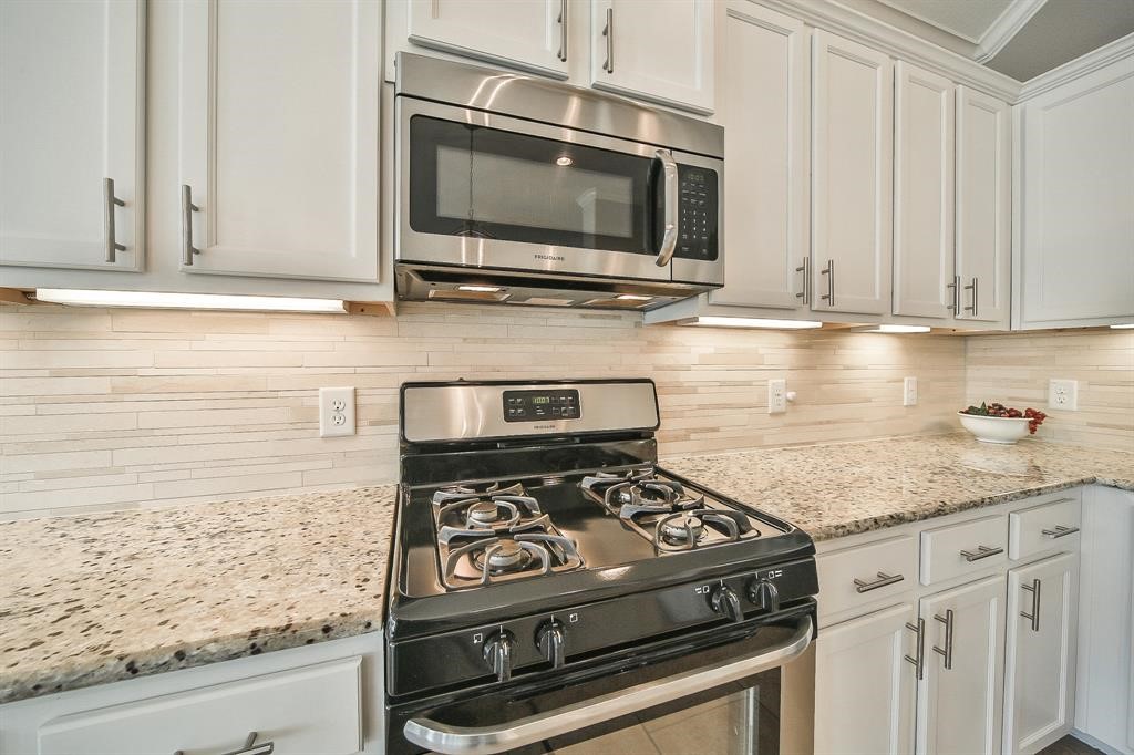 8510 Brinklow Point Drive Property Photo 10