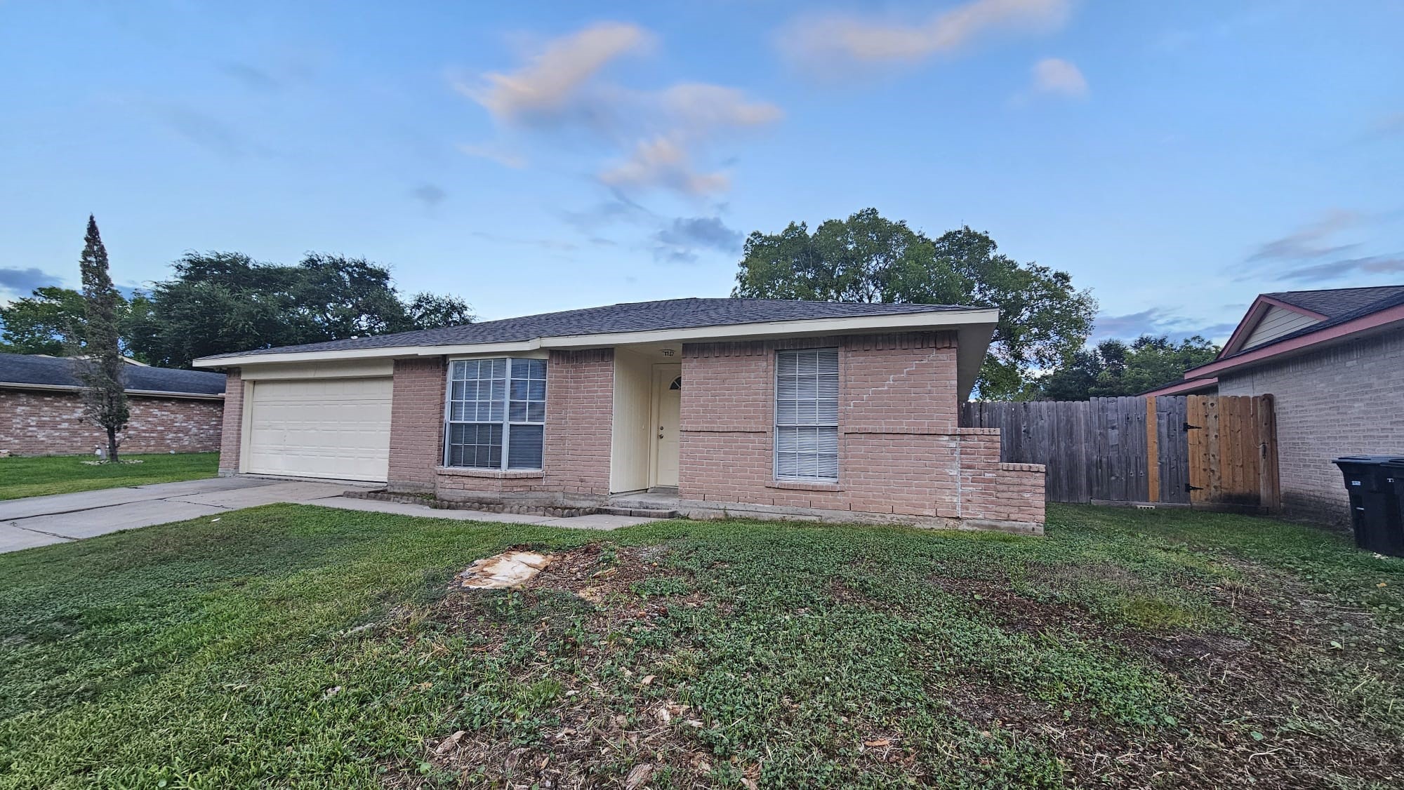 10303 Old Towne Lane Property Photo 2