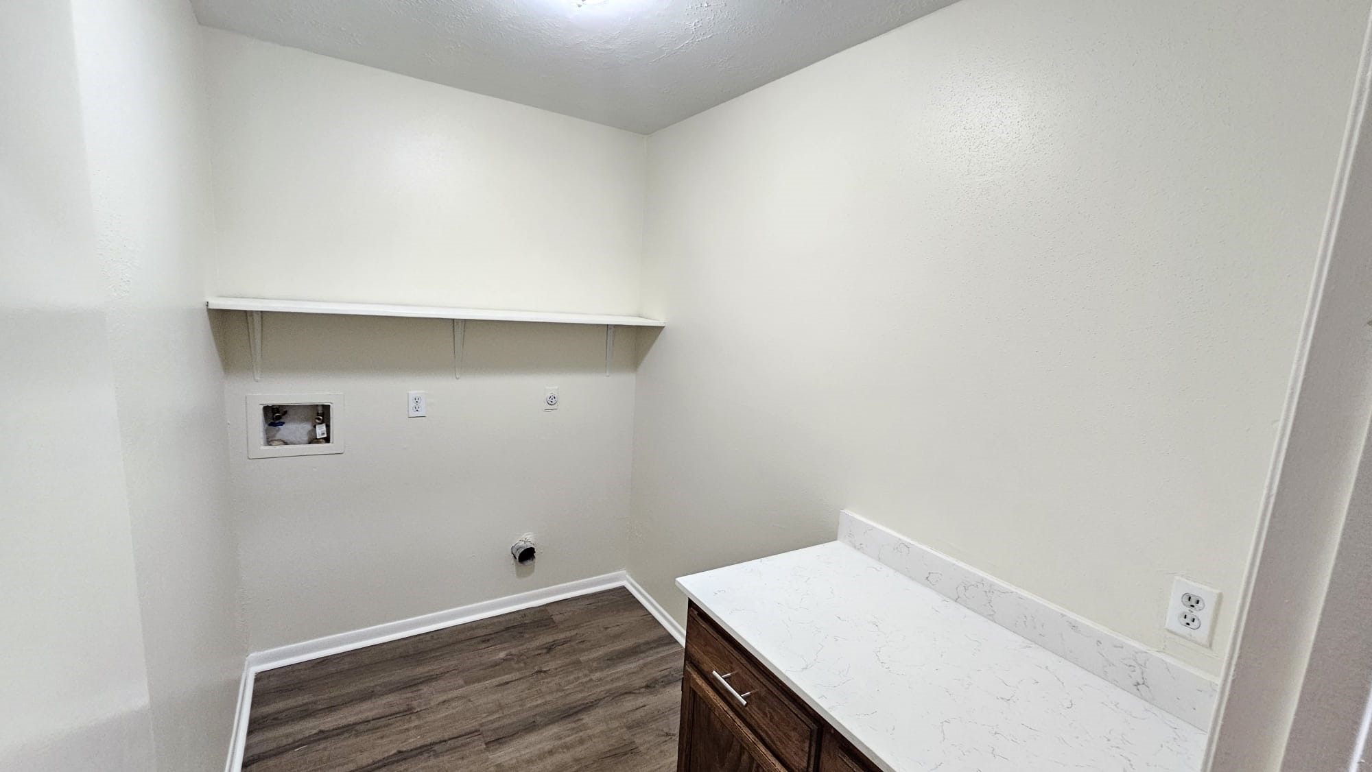 10303 Old Towne Lane Property Photo 6