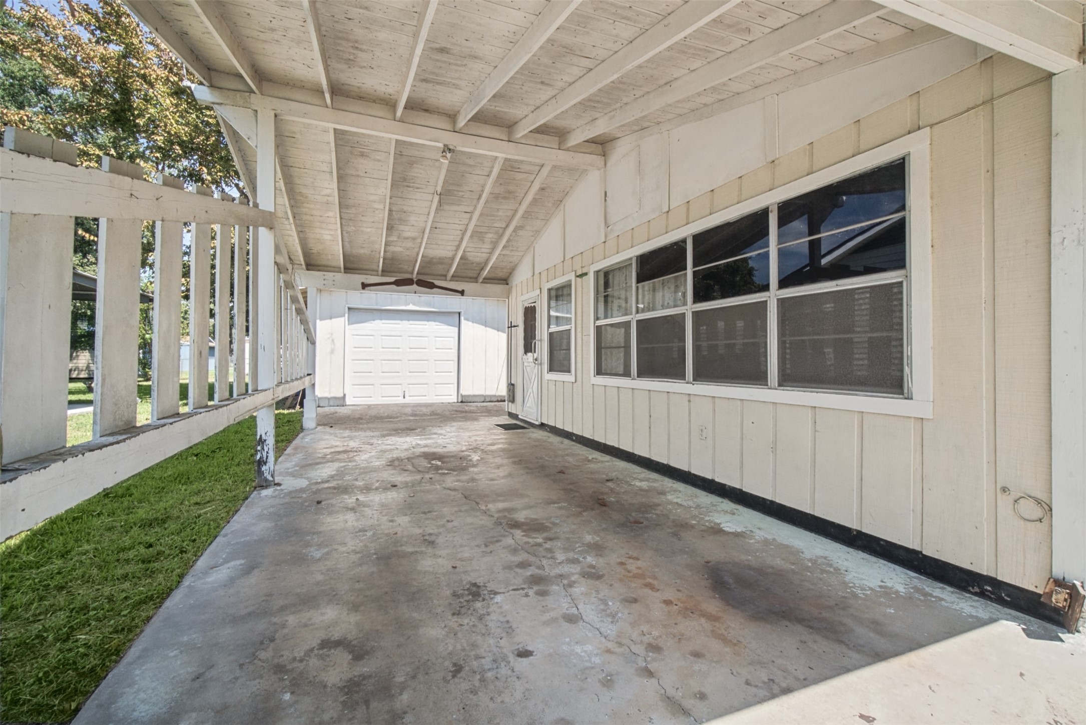 384 Lakeview Drive Property Photo 17