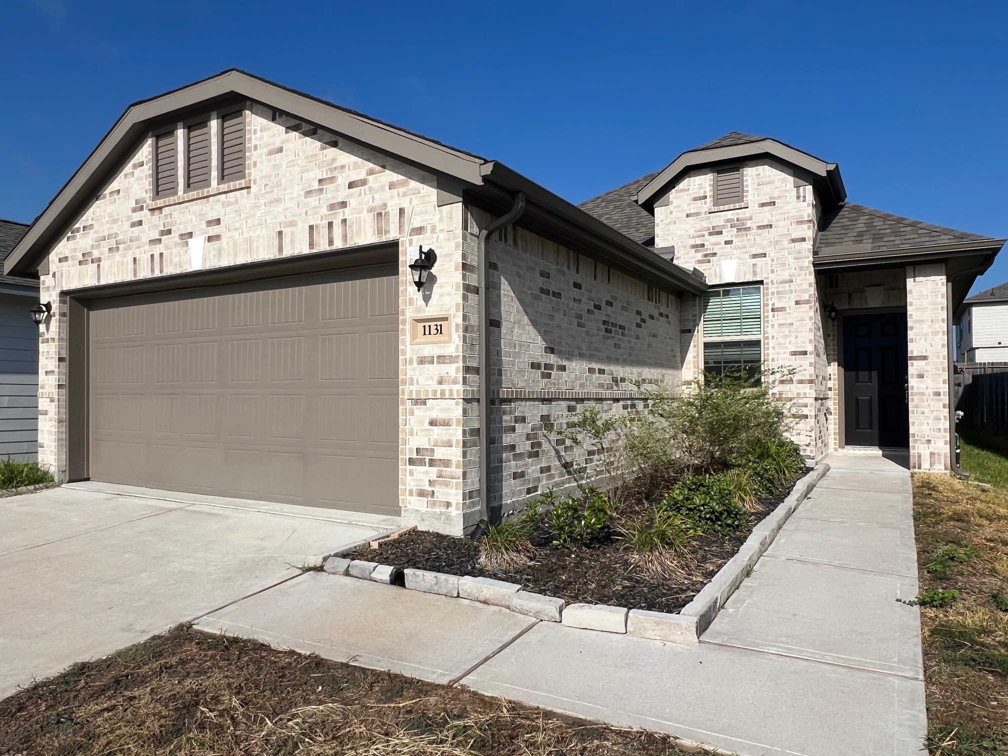 1131 Bluebonnet Trail Property Photo 1