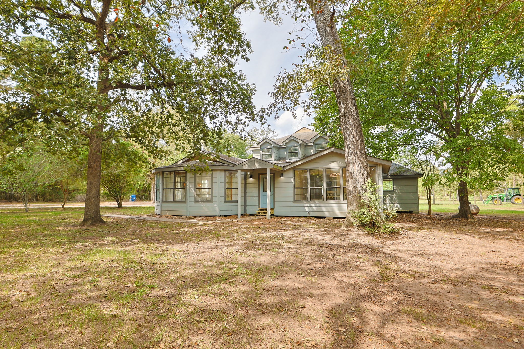 25752 Deer Trail Property Photo 2