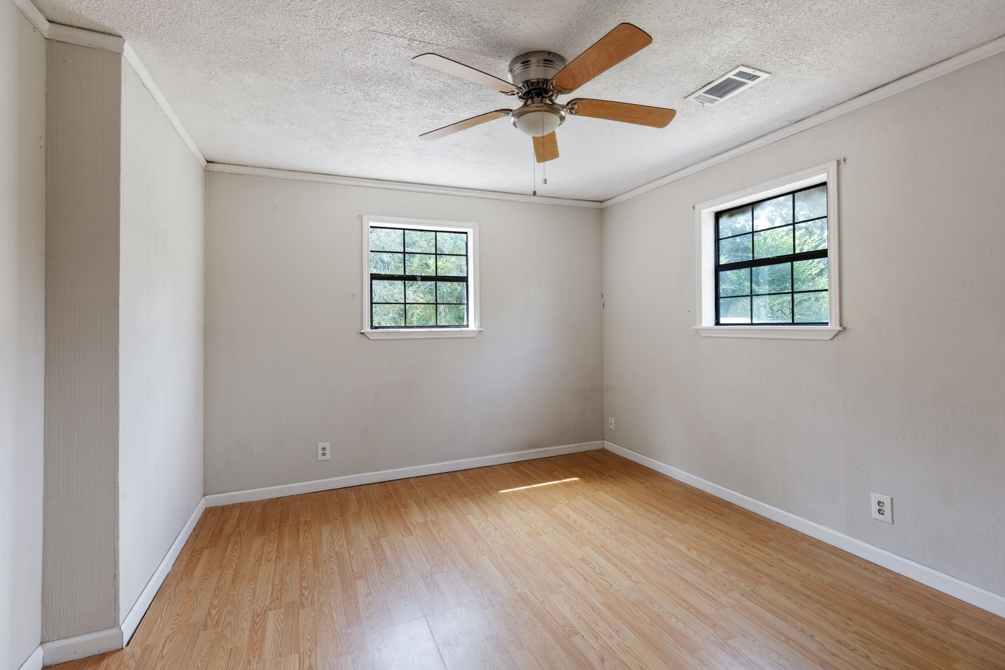 25752 Deer Trail Property Photo 32
