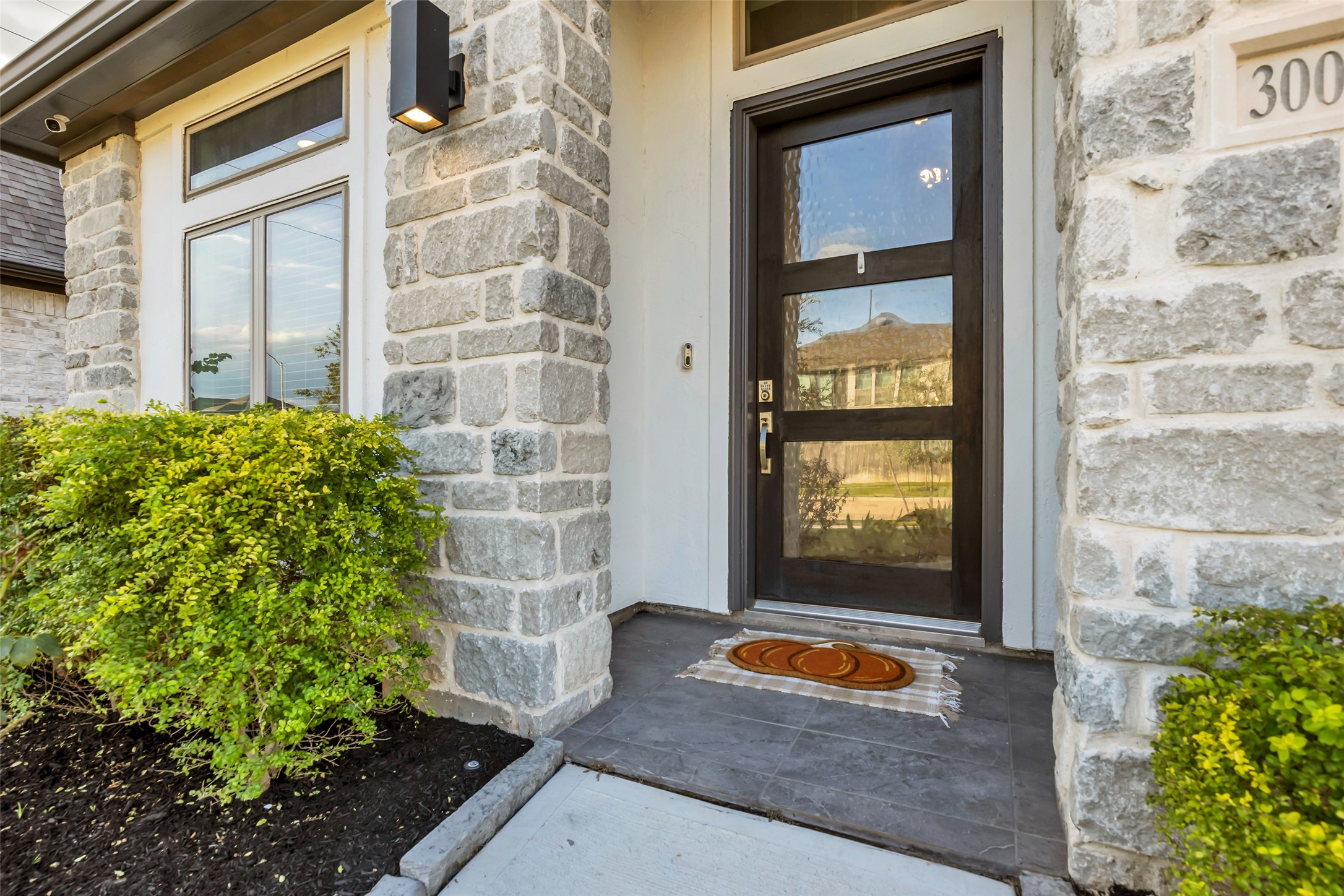 30047 Gold Finch Place Property Photo 4