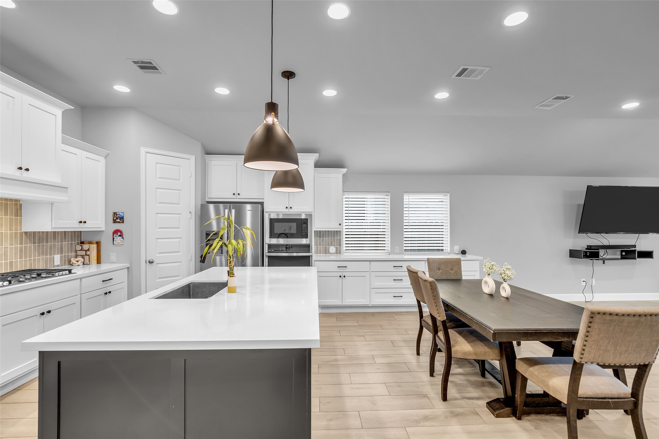 30047 Gold Finch Place Property Photo 11