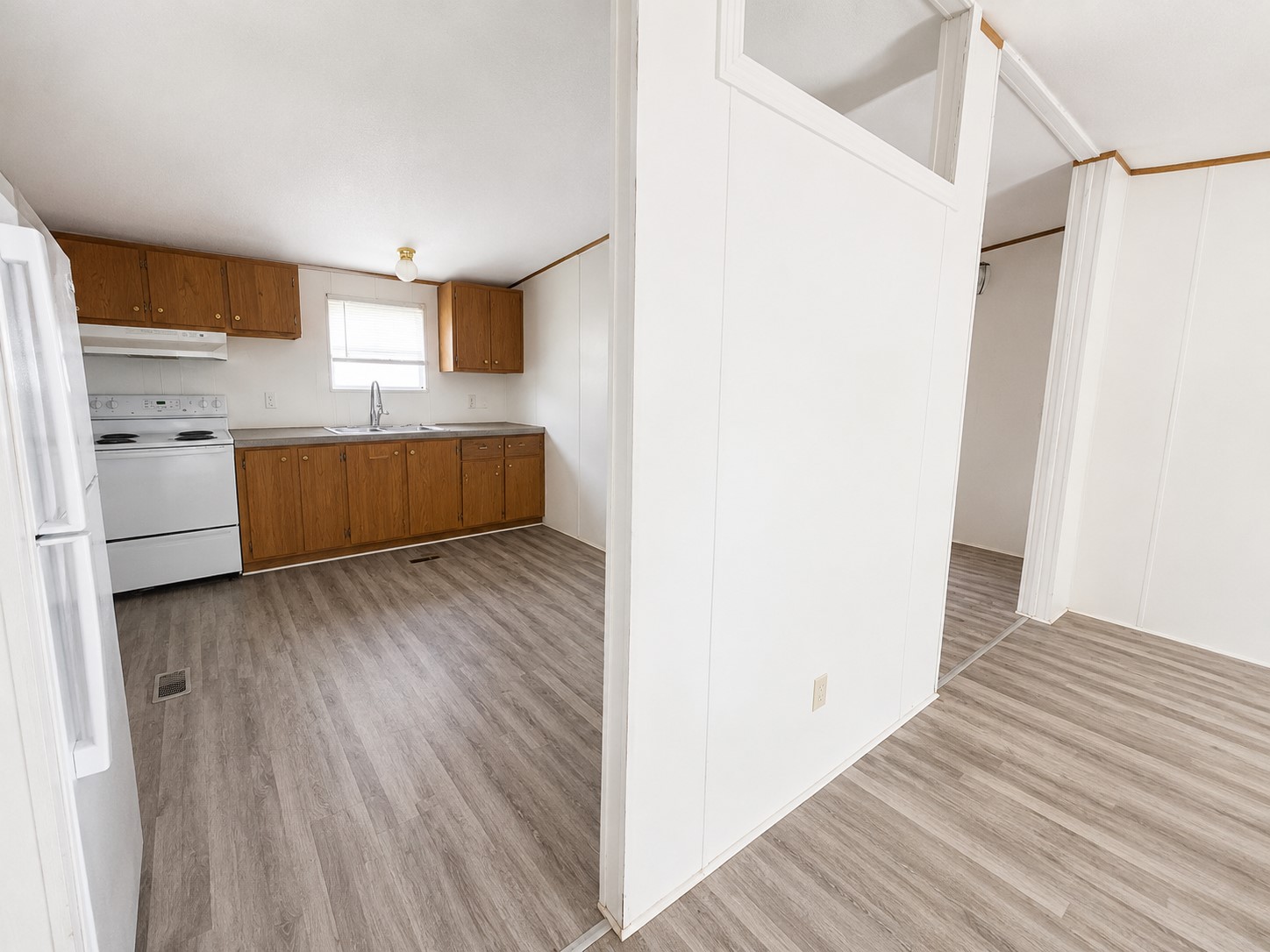 120 Acorn Property Photo 8