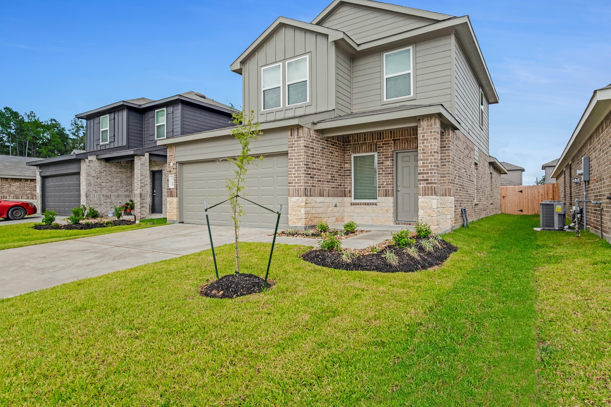 5710 Redstone Gardens Dr Property Photo 1