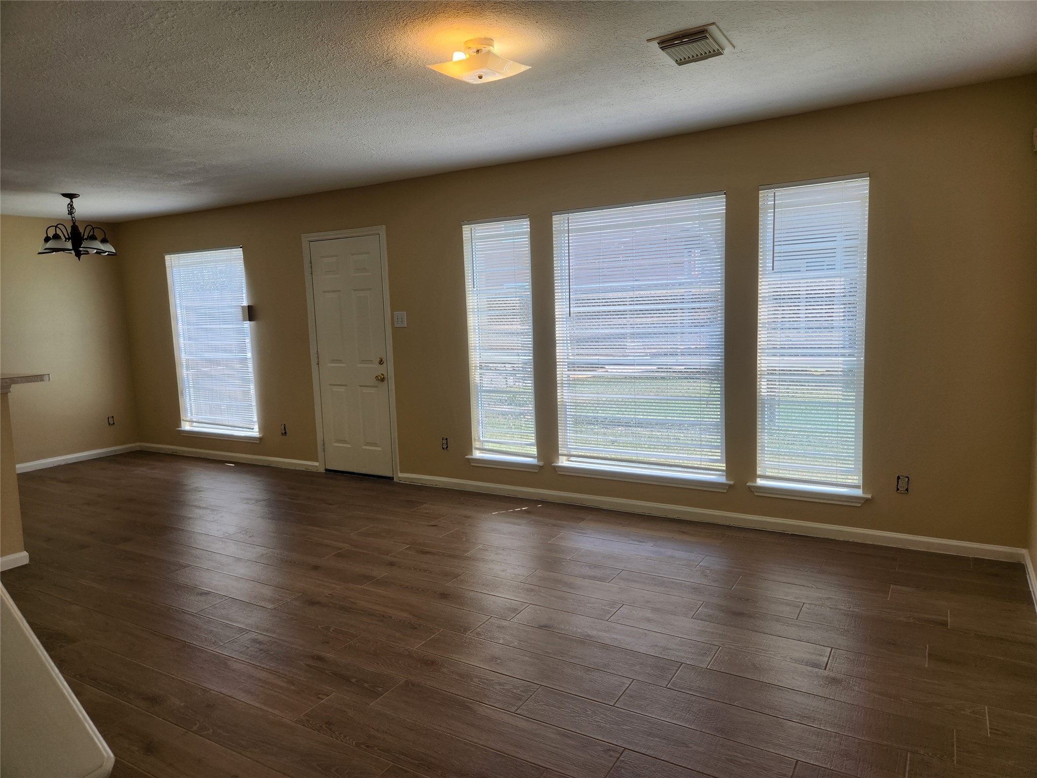 7631 Goudin Drive Property Photo 3