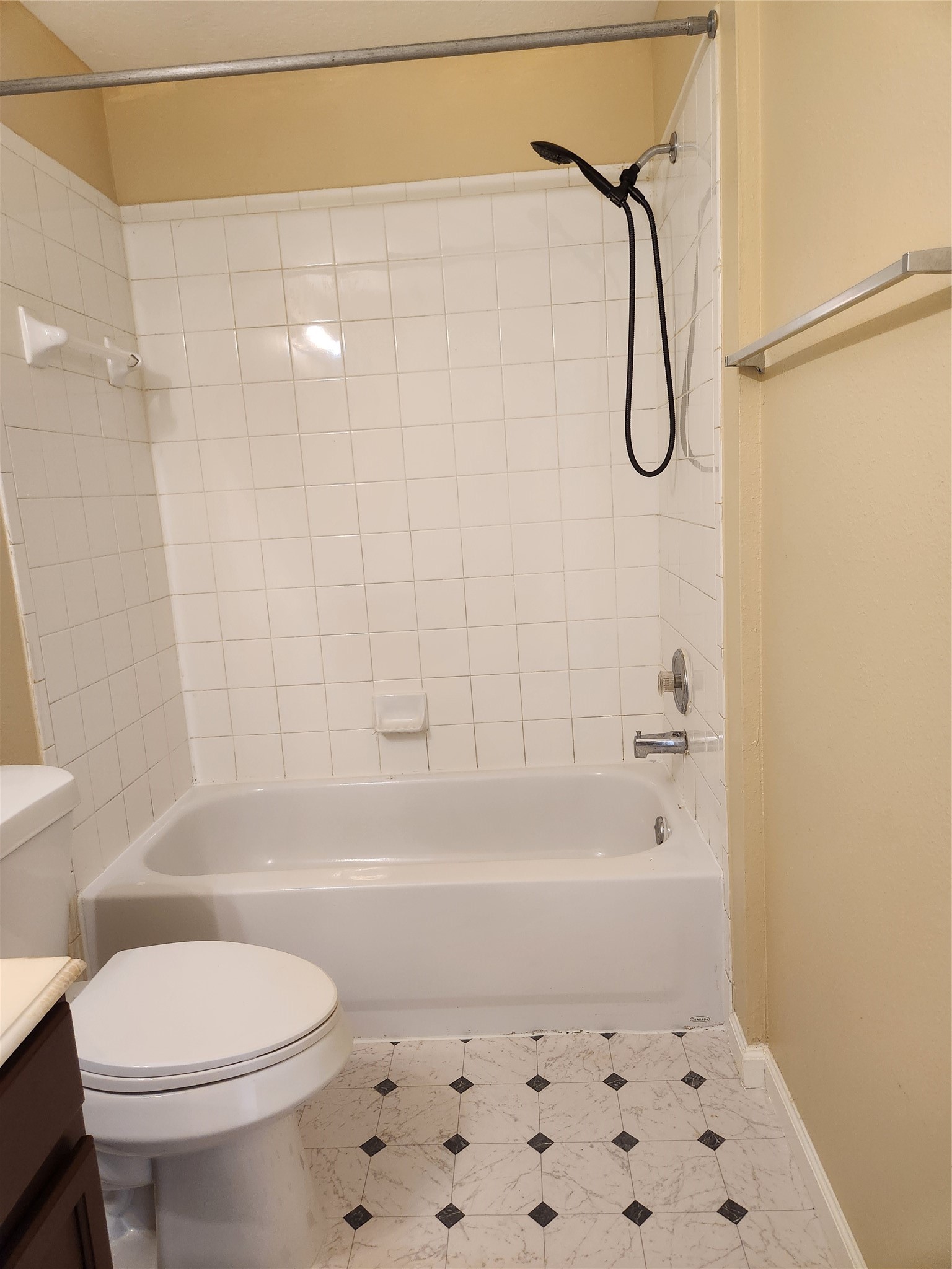 7631 Goudin Drive Property Photo 12