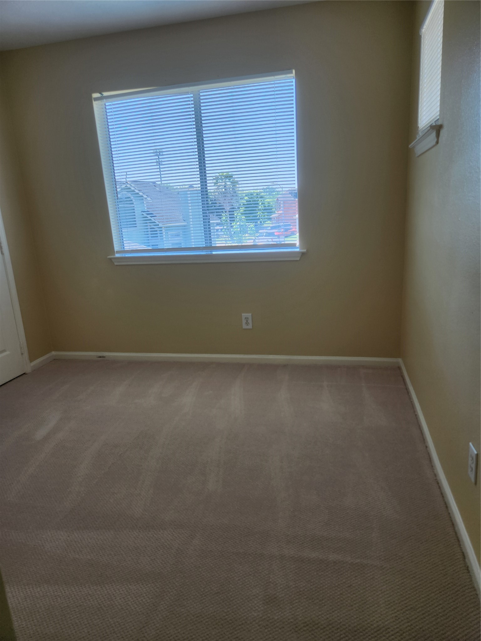 7631 Goudin Drive Property Photo 16
