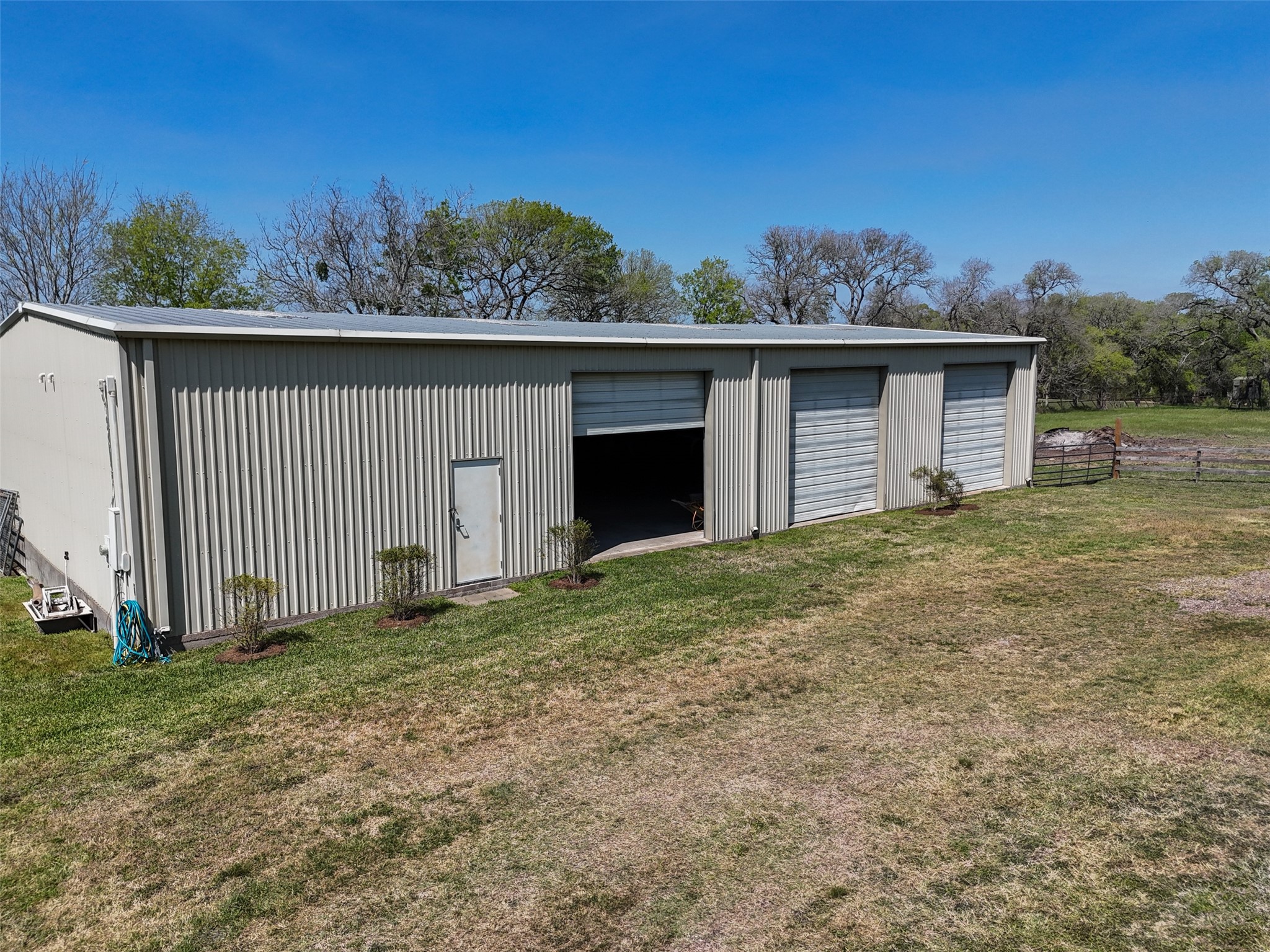 17260 Highway 6 Property Photo 1