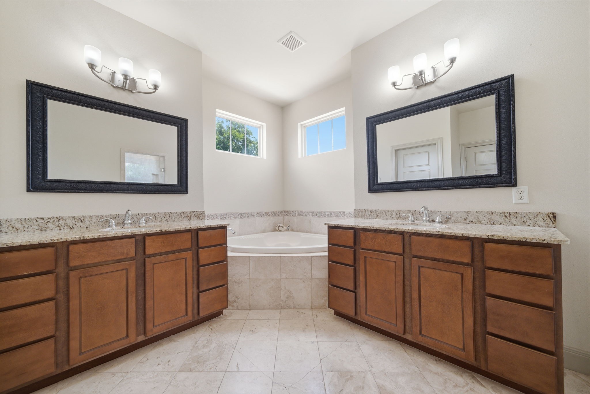 1838 Woodbend Village Court Property Photo 11