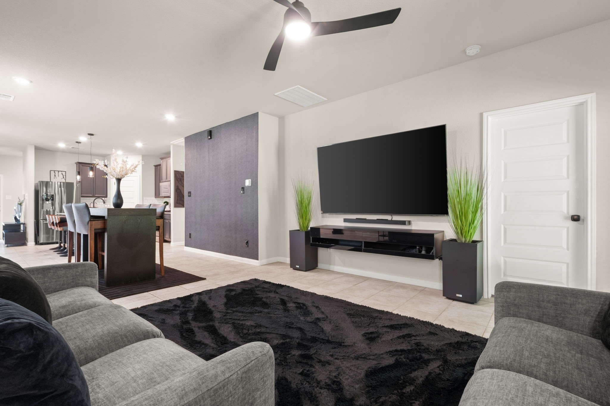 7067 Silverleaf Oak Street Property Photo 14