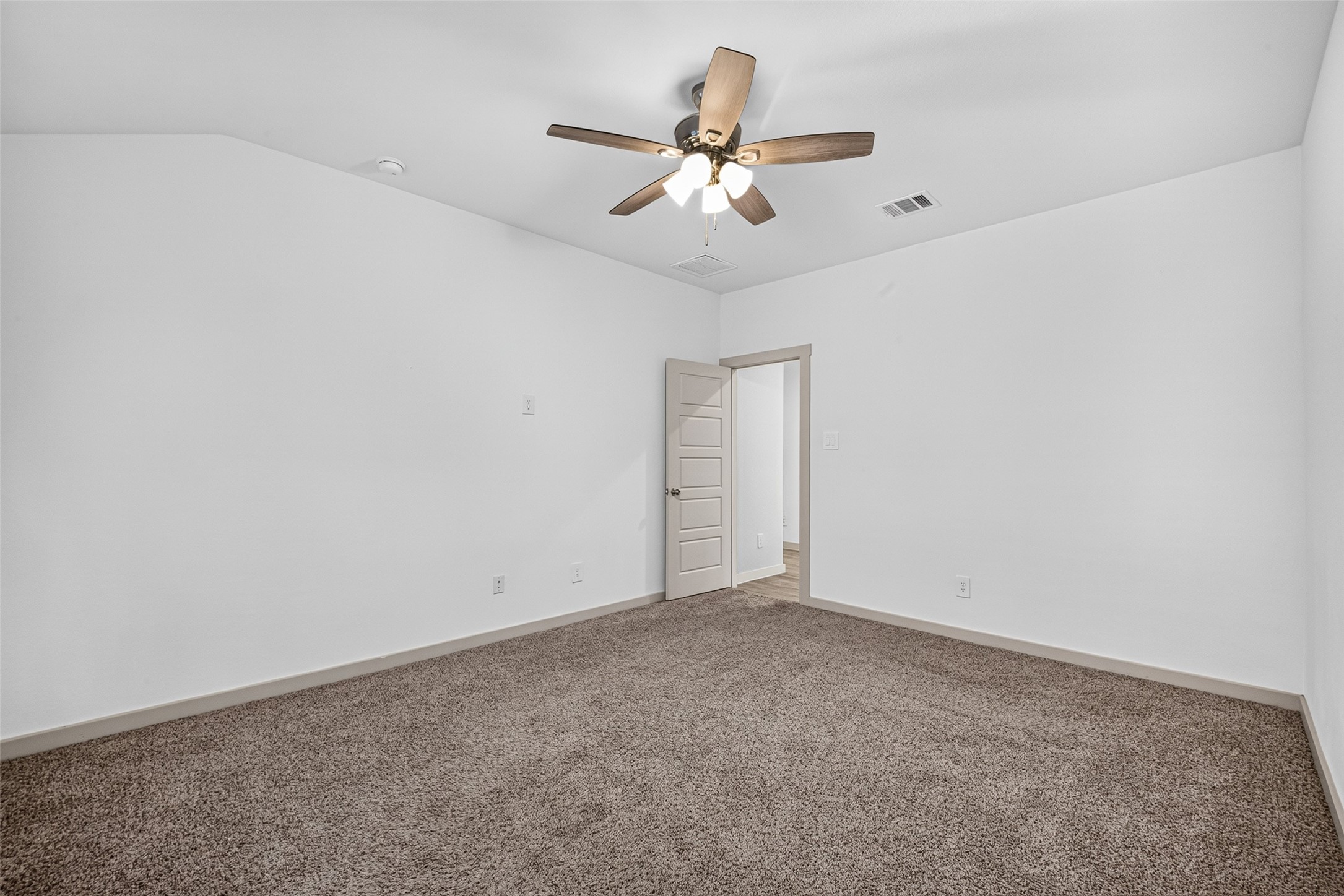 711 Boer Plains Drive Property Photo 24