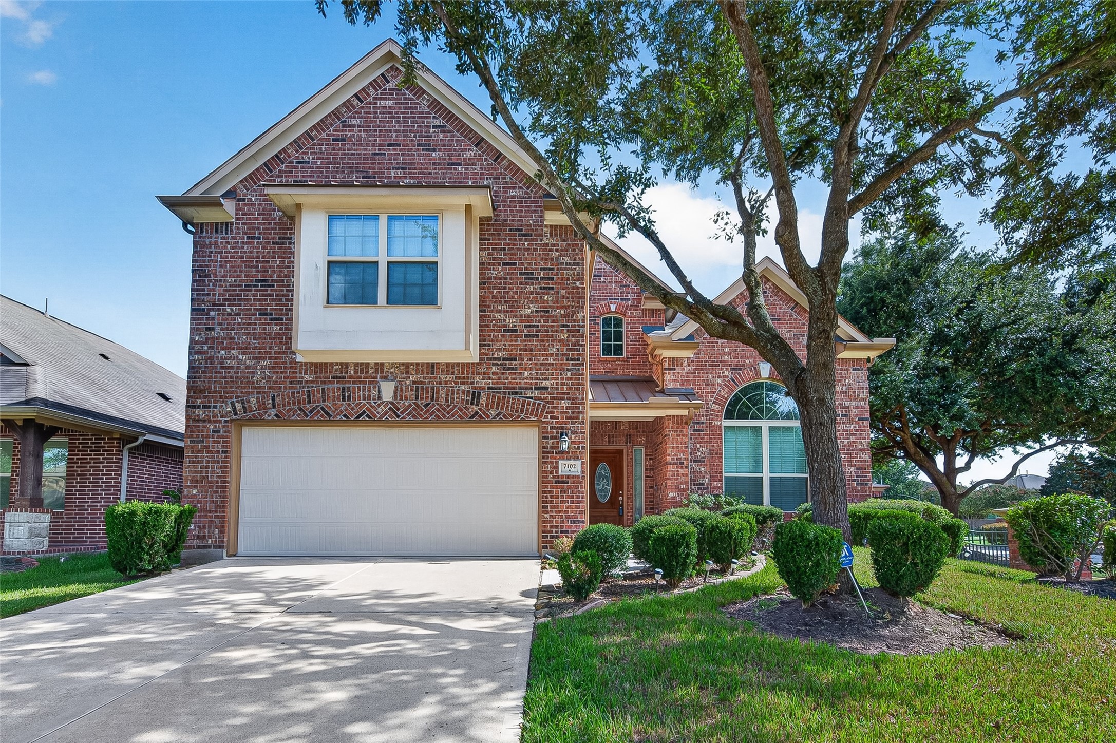 7102 Baitland Drive Property Photo 1