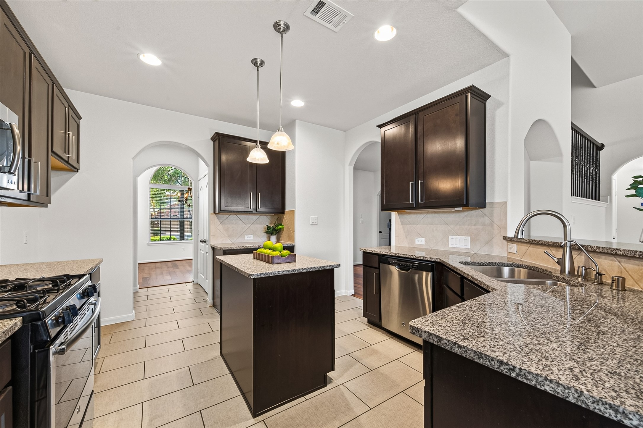 7102 Baitland Drive Property Photo 12